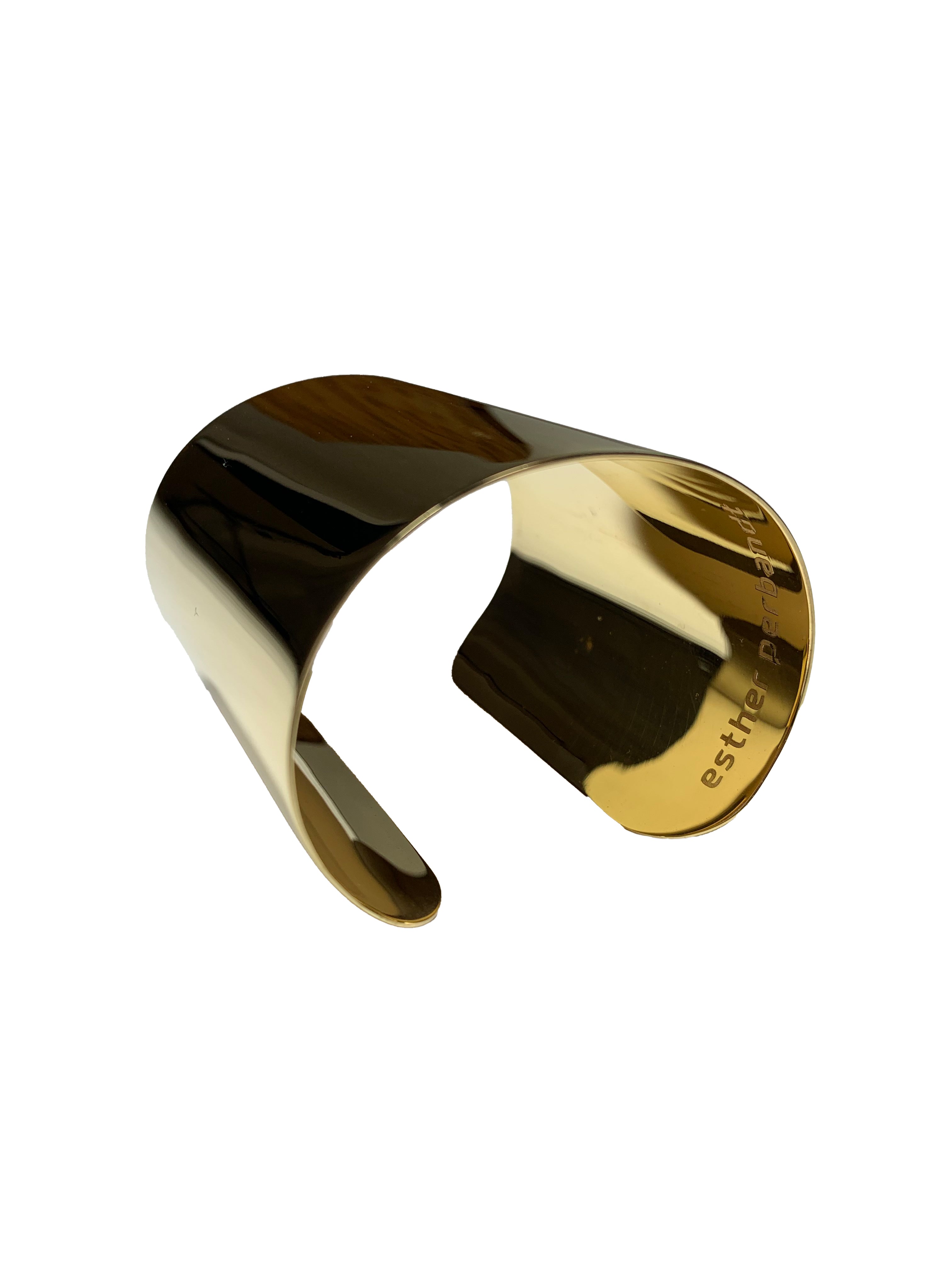 esther-perbandt-plain-armreif-gold-messing-vergoldet image 7