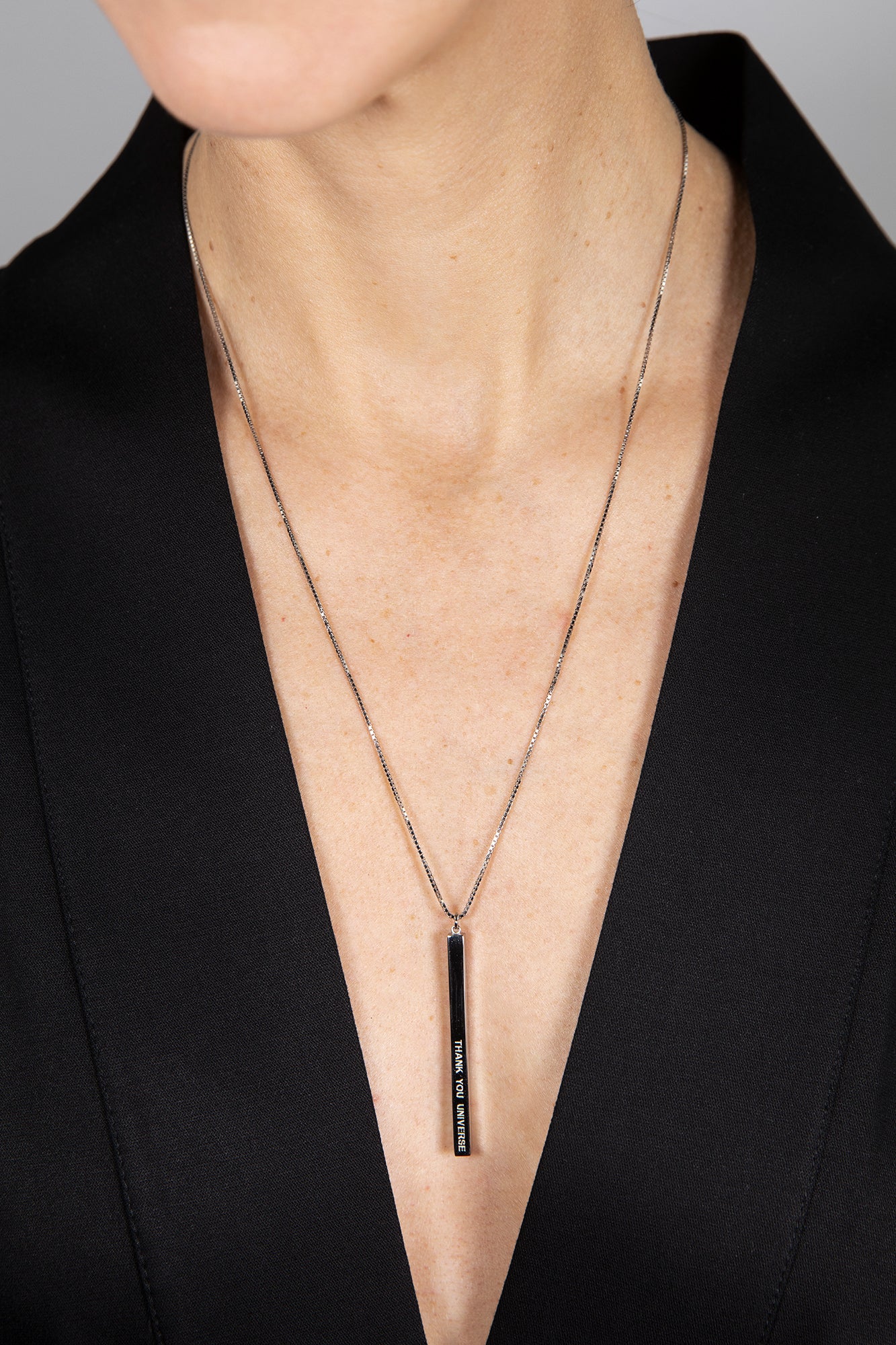 esther-perbandt-thank-you-universe-kette-silber-edelstahl image 2
