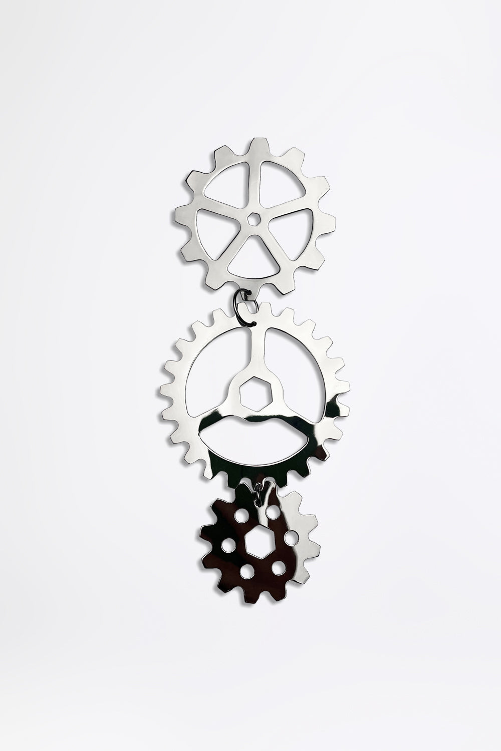 esther-perbandt-gearwheel-single-ohrring-silber-17-5-cm image 1