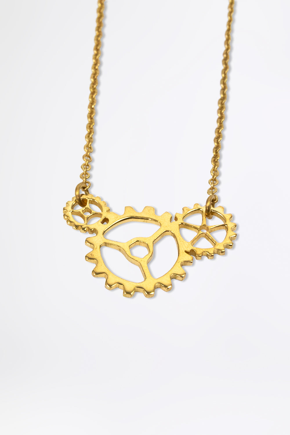 esther-perbandt-gearwheel-kette-gold-zahnrad-anh-nger image 1
