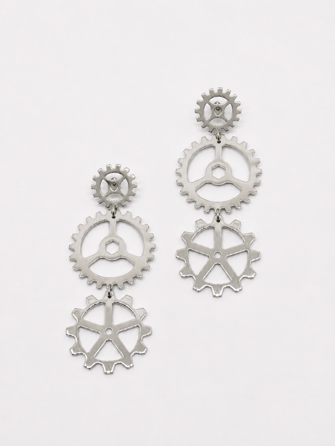 esther-perbandt-gearwheel-triple-ohrringe-silber-14-7-cm image 1