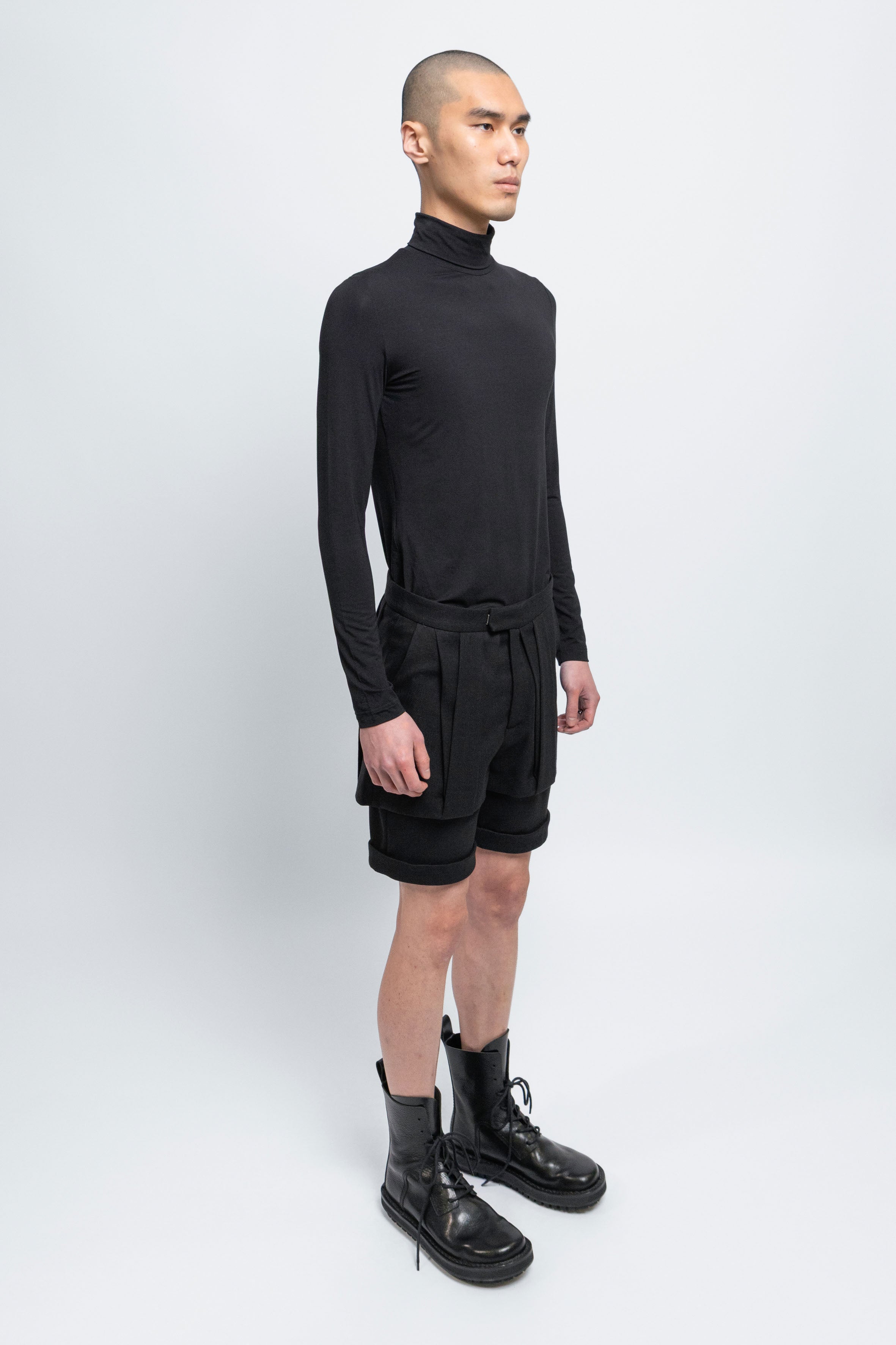 esther-perbandt-roy-shorts-herren-schwarz-high-waist image 6