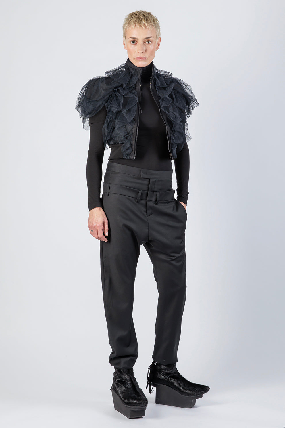 esther-perbandt-planet-e-minijacke-damen-schwarz-baumwolle image 1