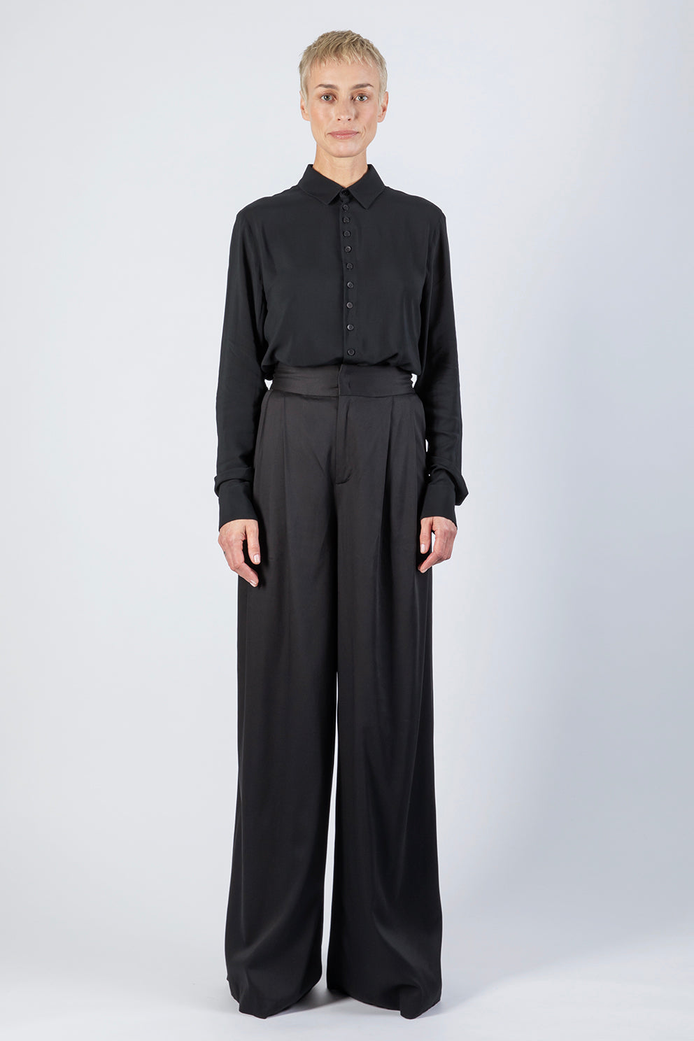 esther-perbandt-george-shirt-damen-schwarz-viskose image 4