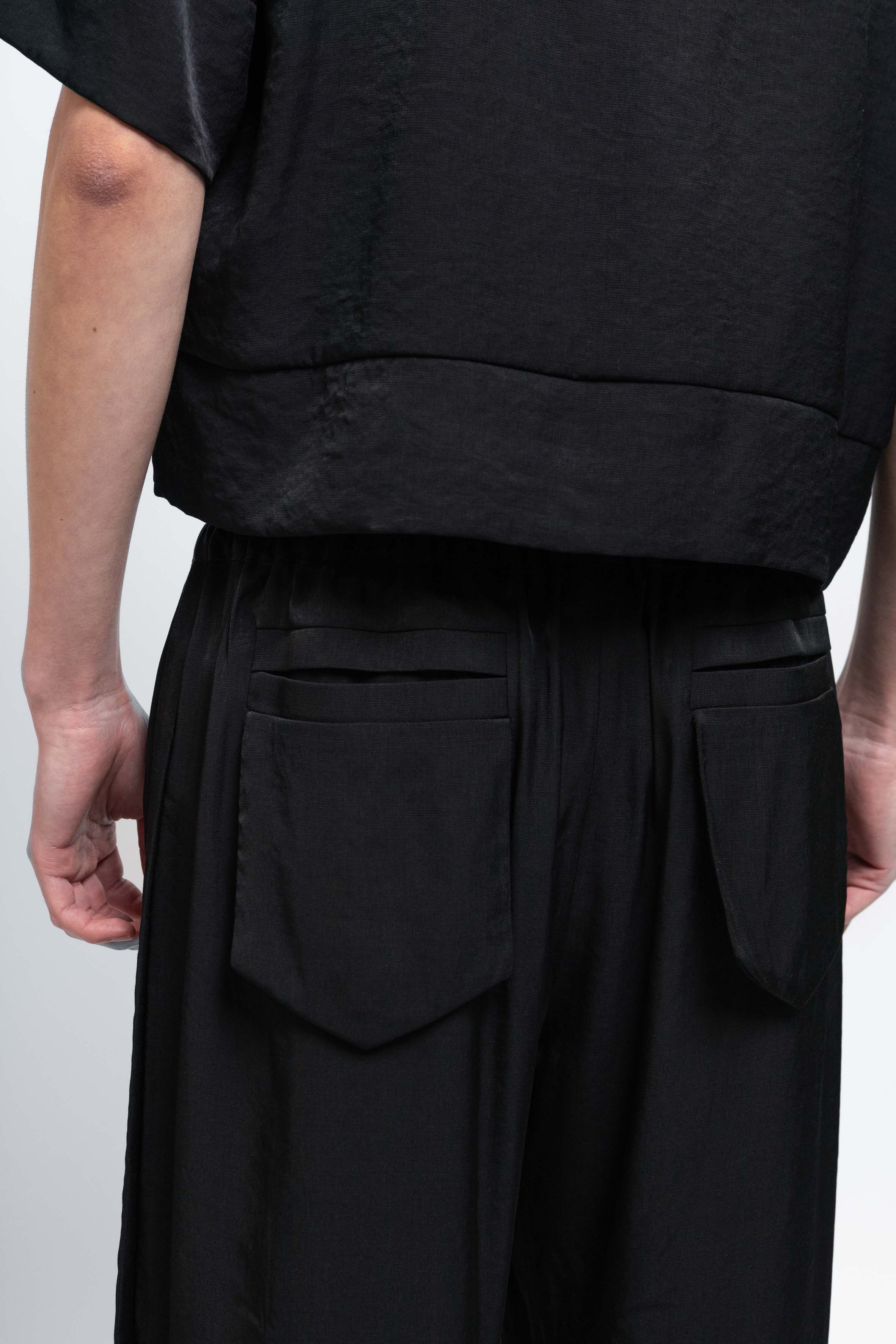 esther-perbandt-atelier-long-hose-schwarz-locker-herren image 5