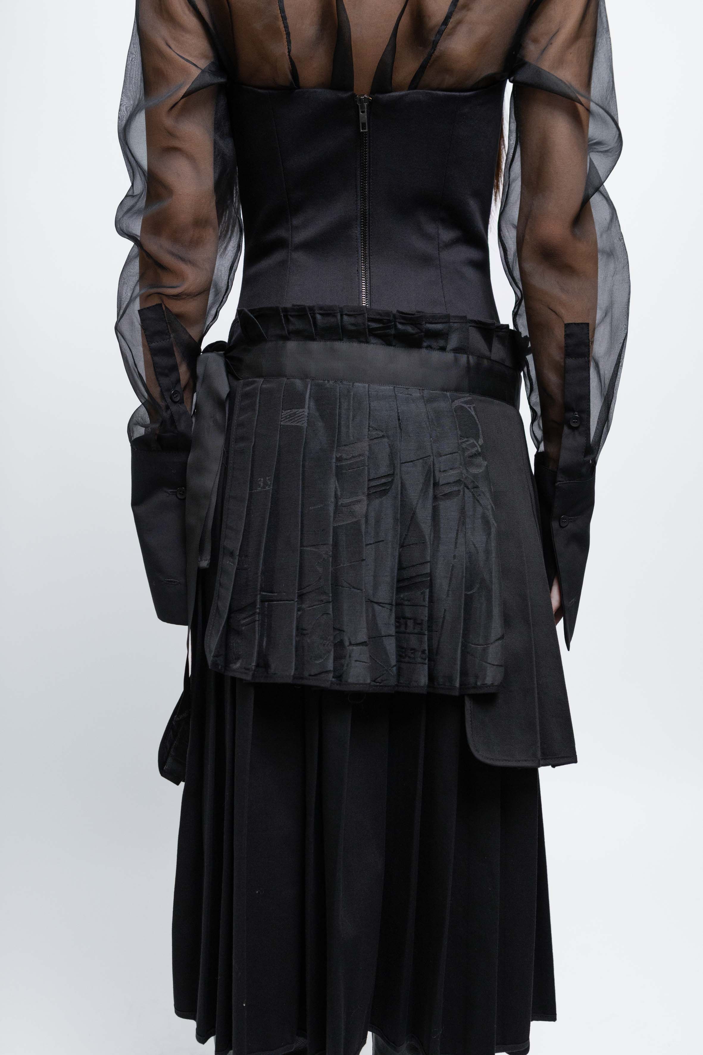 esther-perbandt-machine-rock-damen-schwarz-falten-jacquard image 4