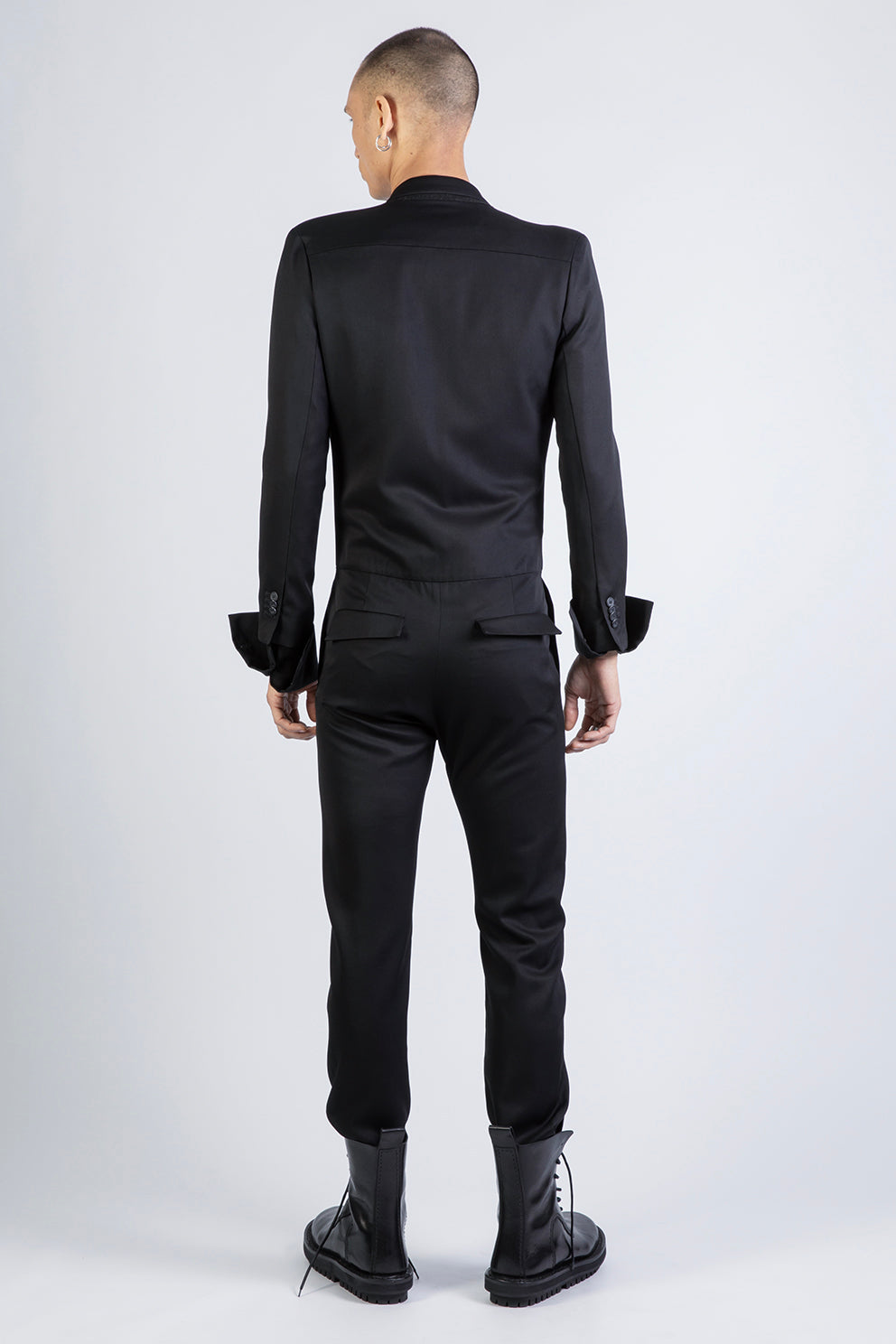 esther-perbandt-trace-overall-herren-schwarz-aus-wolle image 4