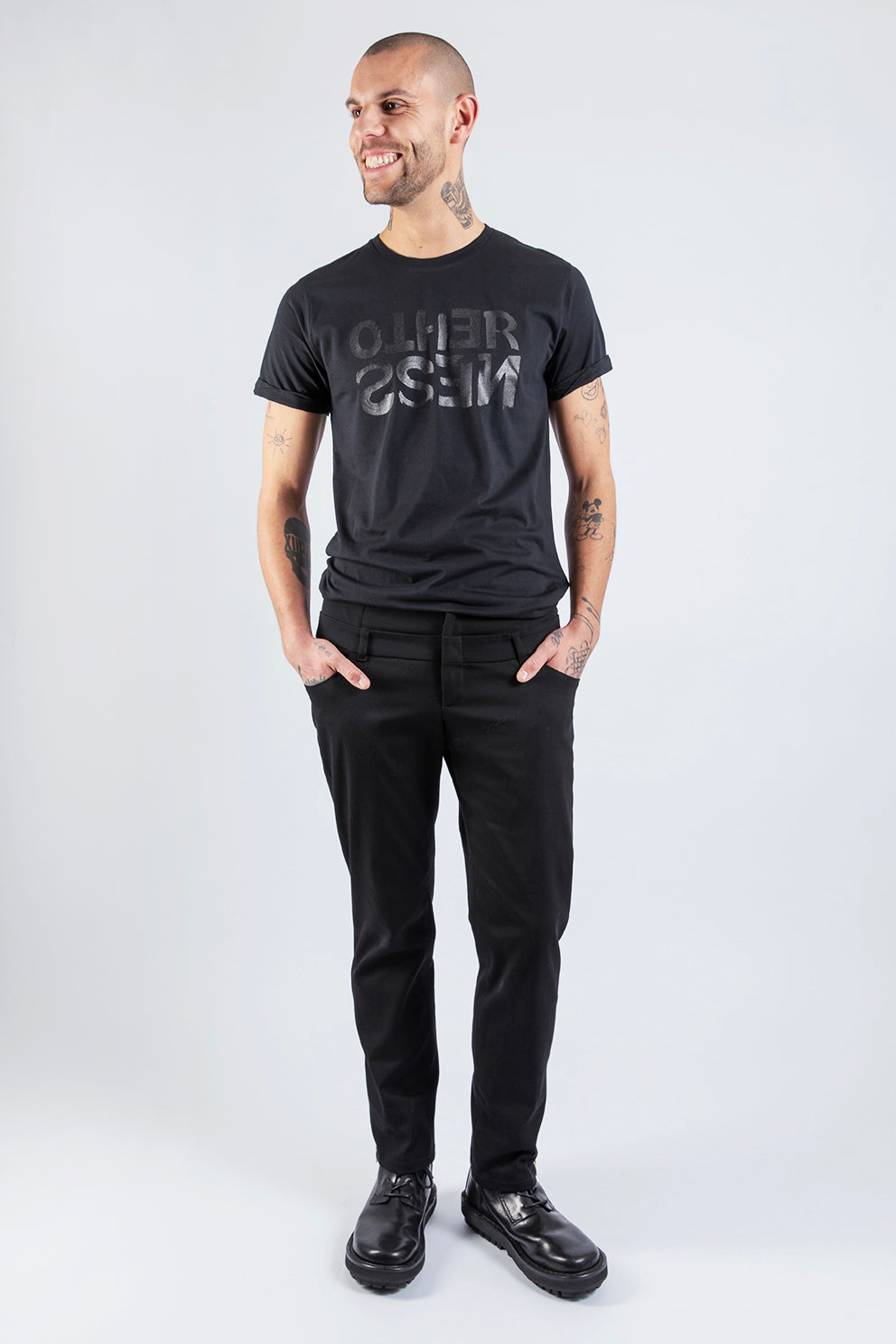 esther-perbandt-otherness-t-shirt-herren-schwarz-bio image 4