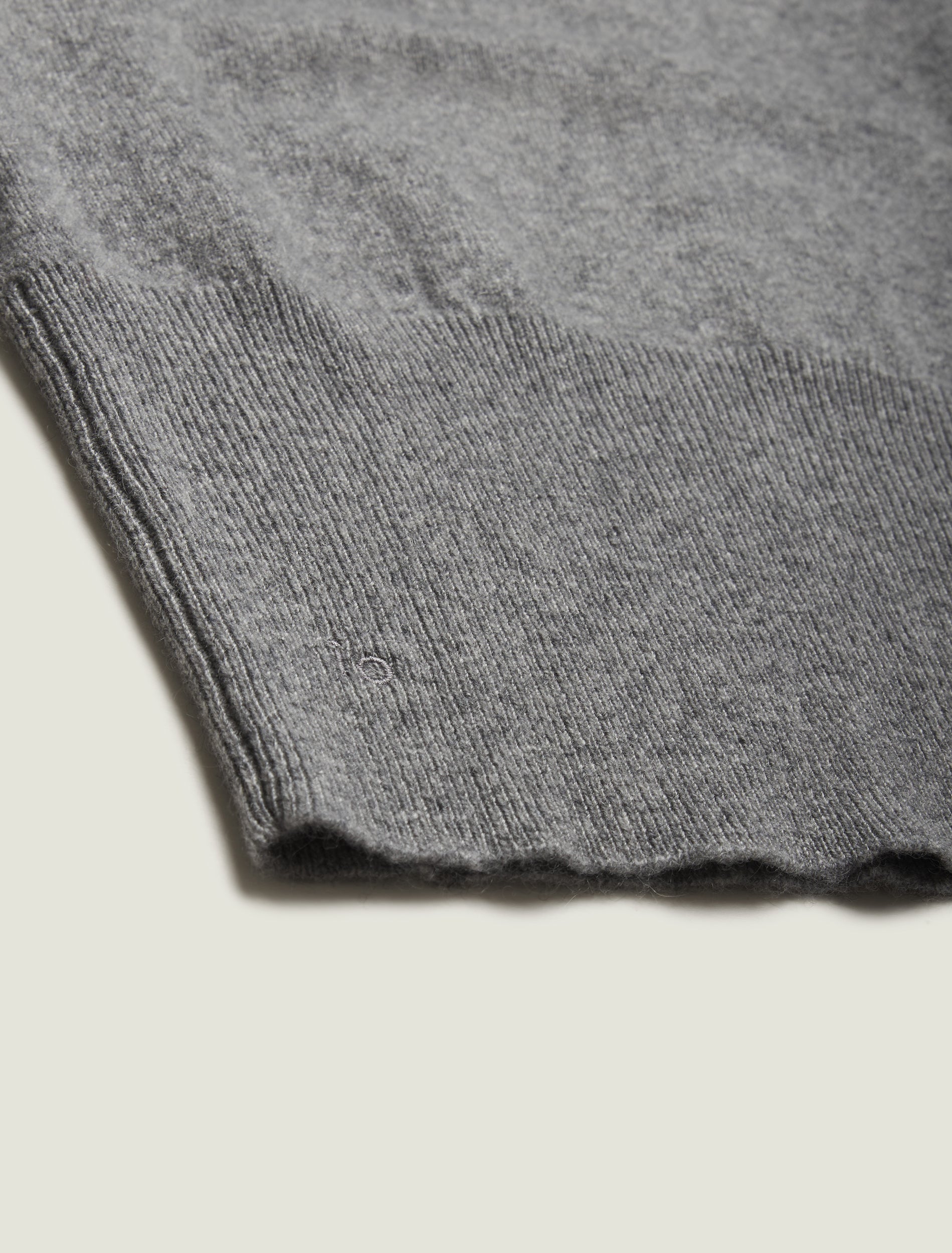 ioannes-knit-polo-kaschmir-polo-stickerei-regular image 3