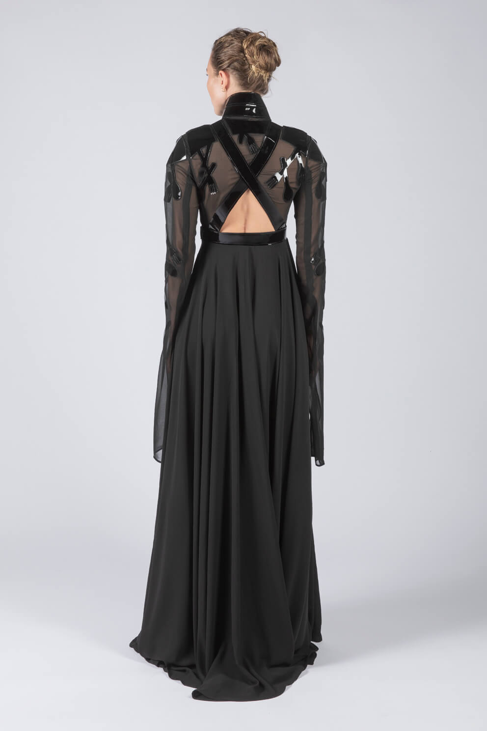 esther-perbandt-houston-cutlery-kleid-schwarz-seide image 2