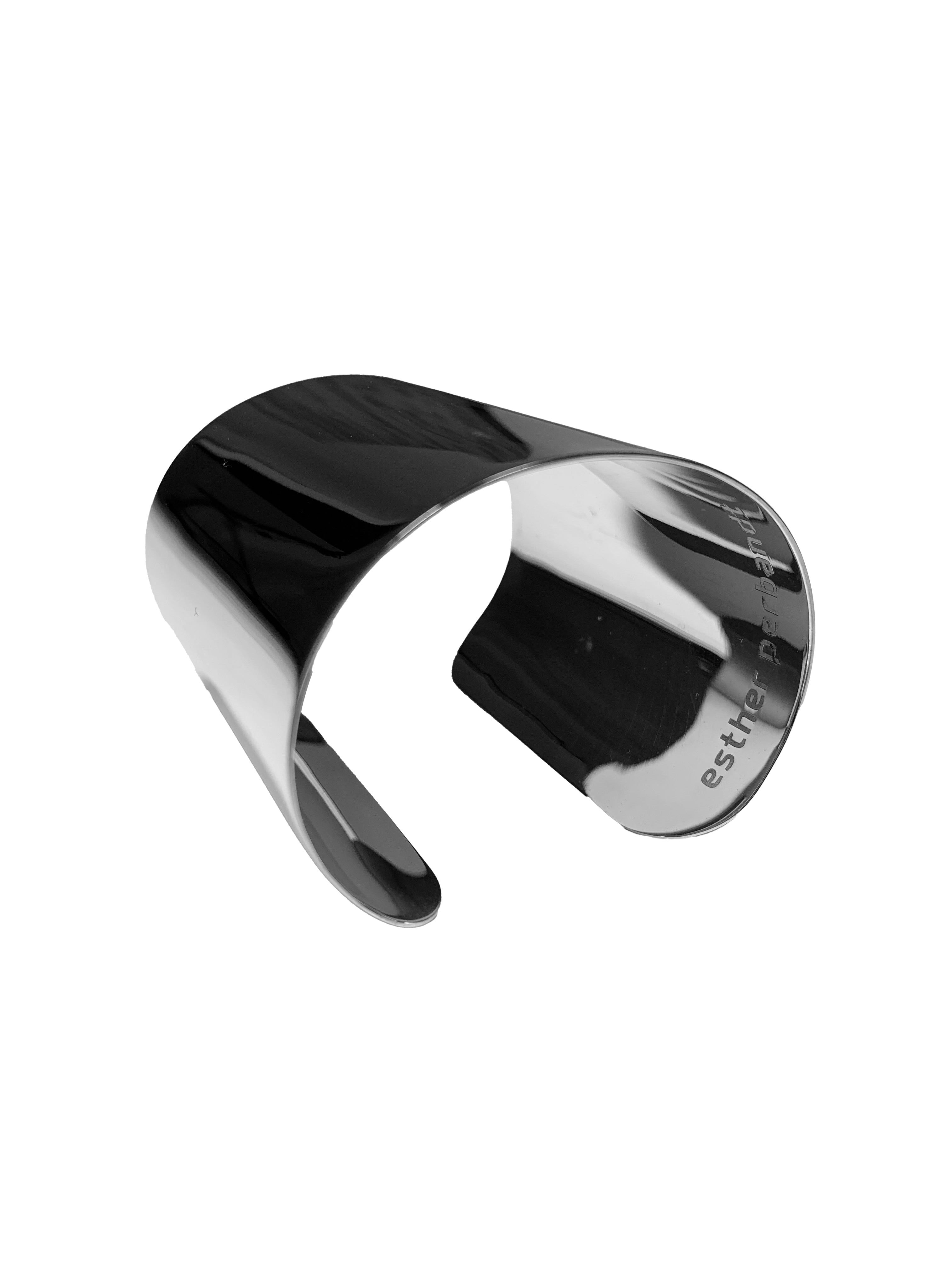 esther-perbandt-plain-cuff-armreif-silber-breit-verstellbar image 7