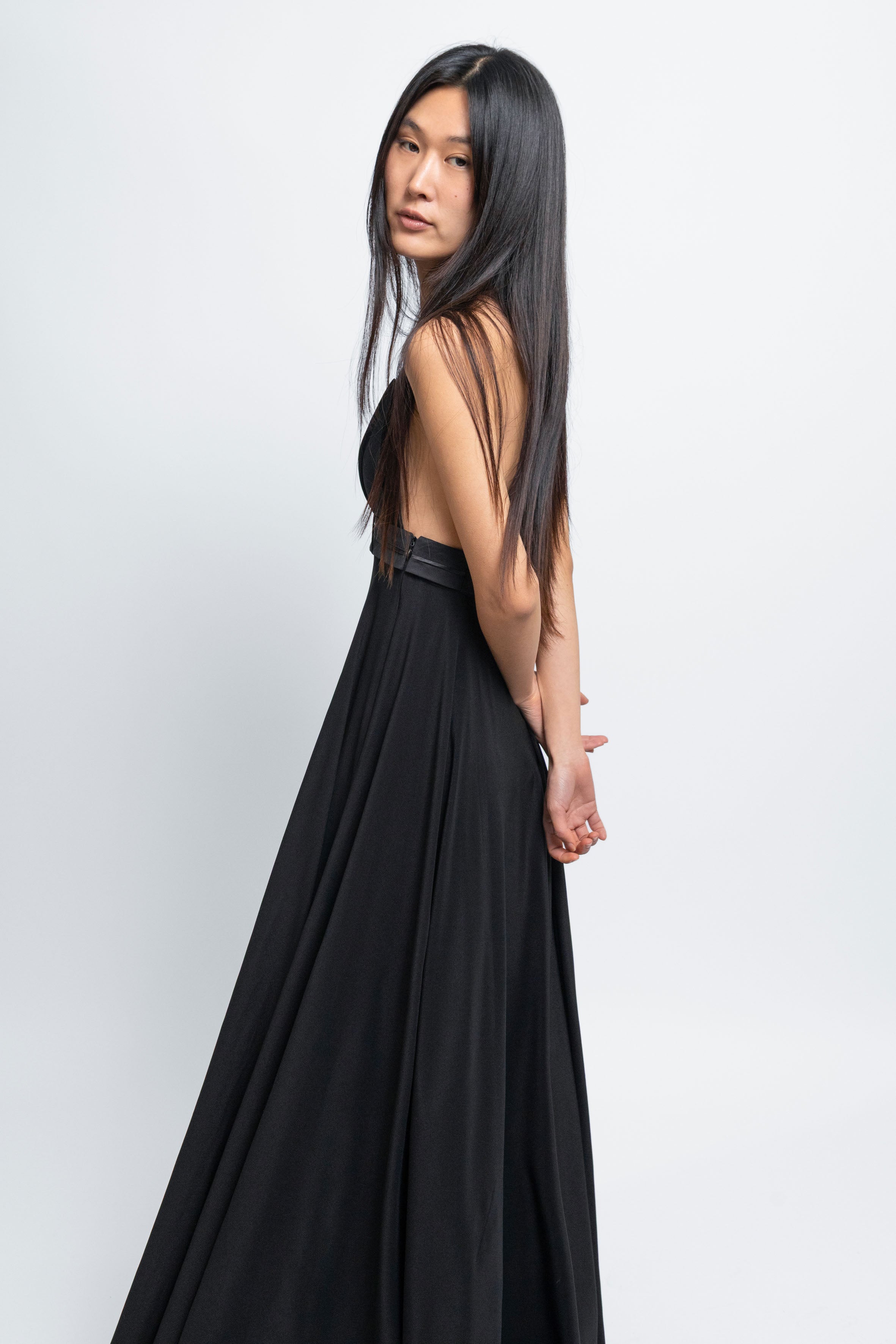 esther-perbandt-rooftop-waistband-kleid-damen-schwarz-seide image 6