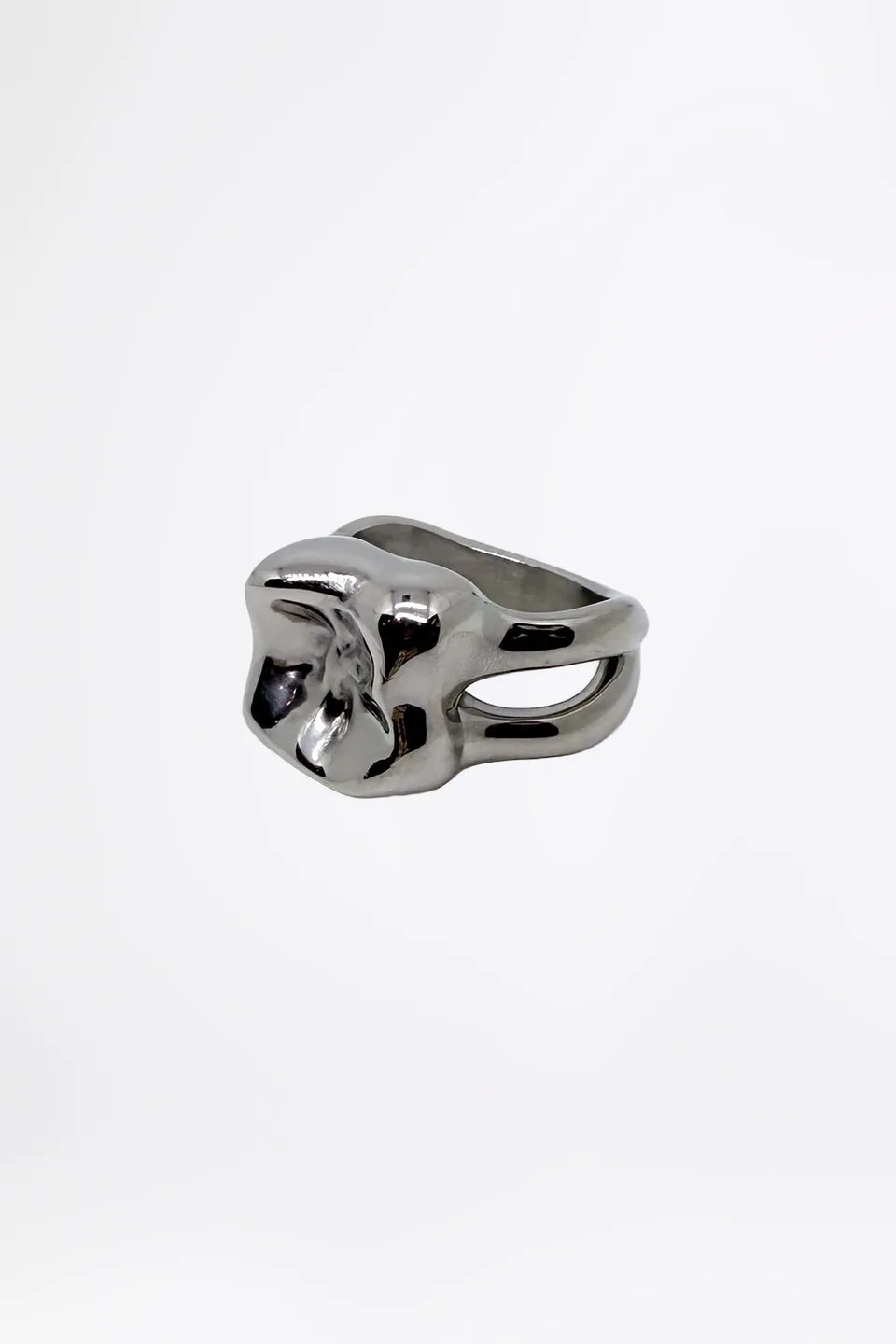 esther-perbandt-single-tooth-ring-silber-edelstahl image 1