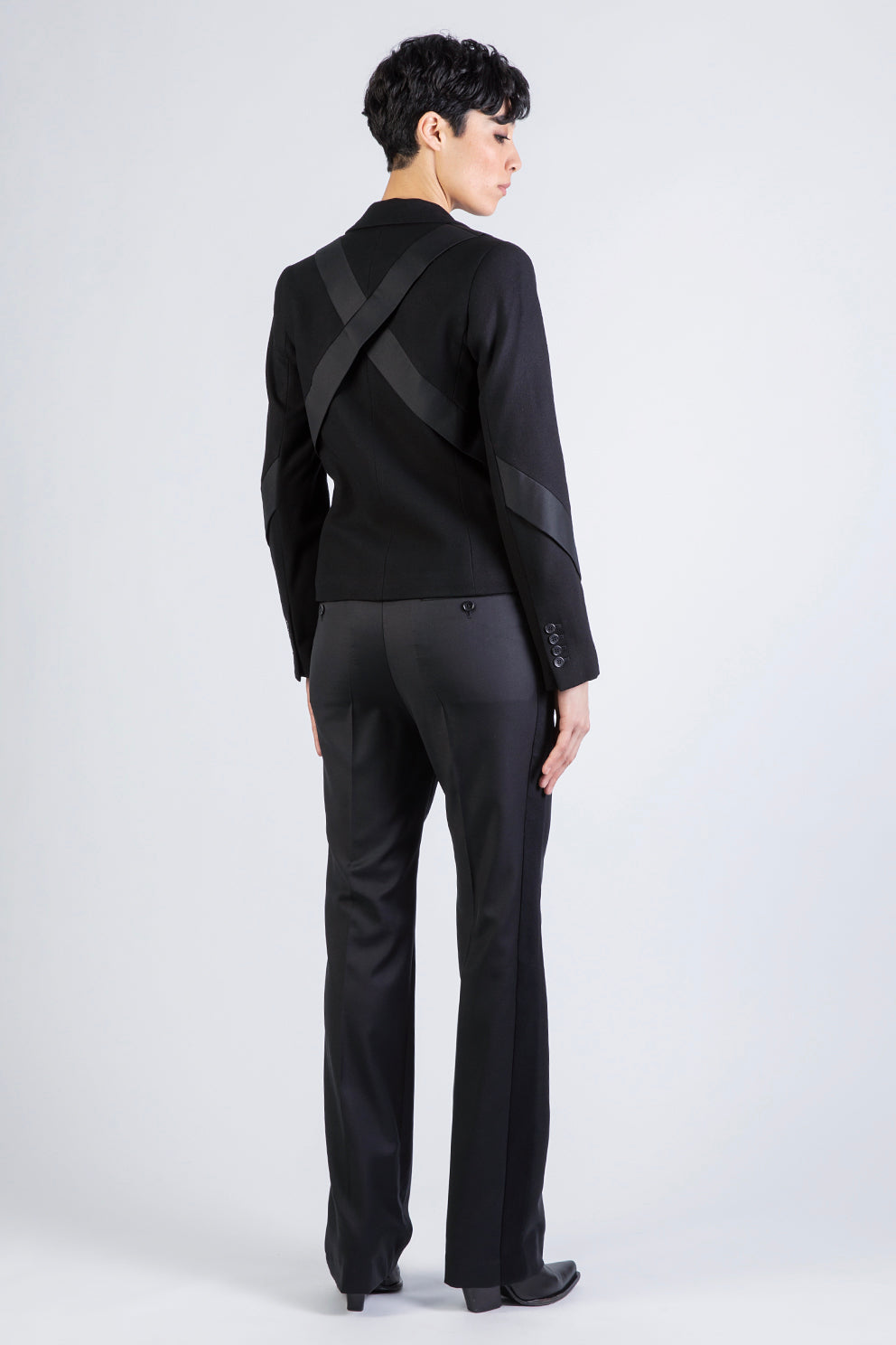 esther-perbandt-smoking-cashmere-hose-schwarz-stoffhose-damen image 5