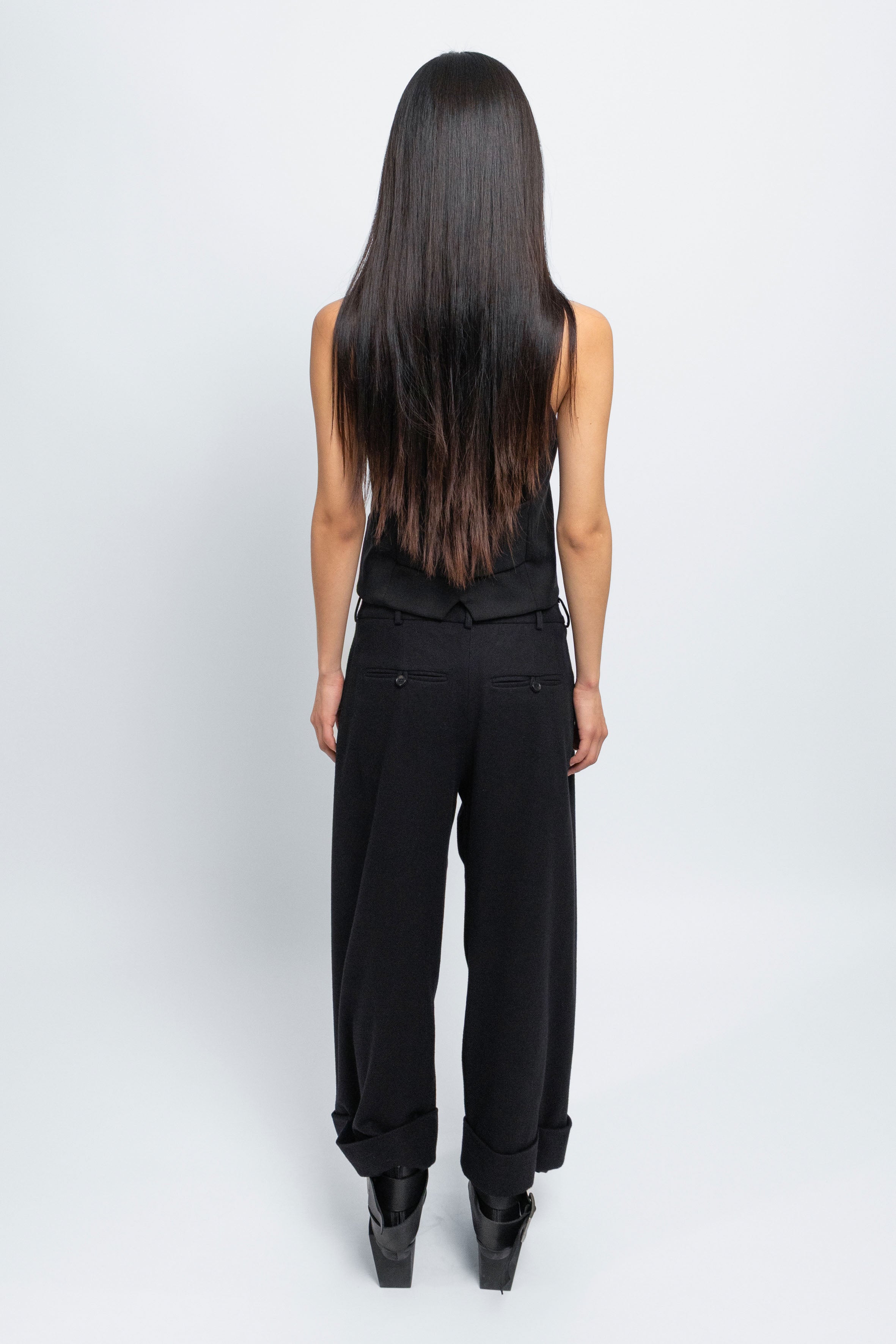 esther-perbandt-waistband-weste-damen-schwarz-slim-fit image 6