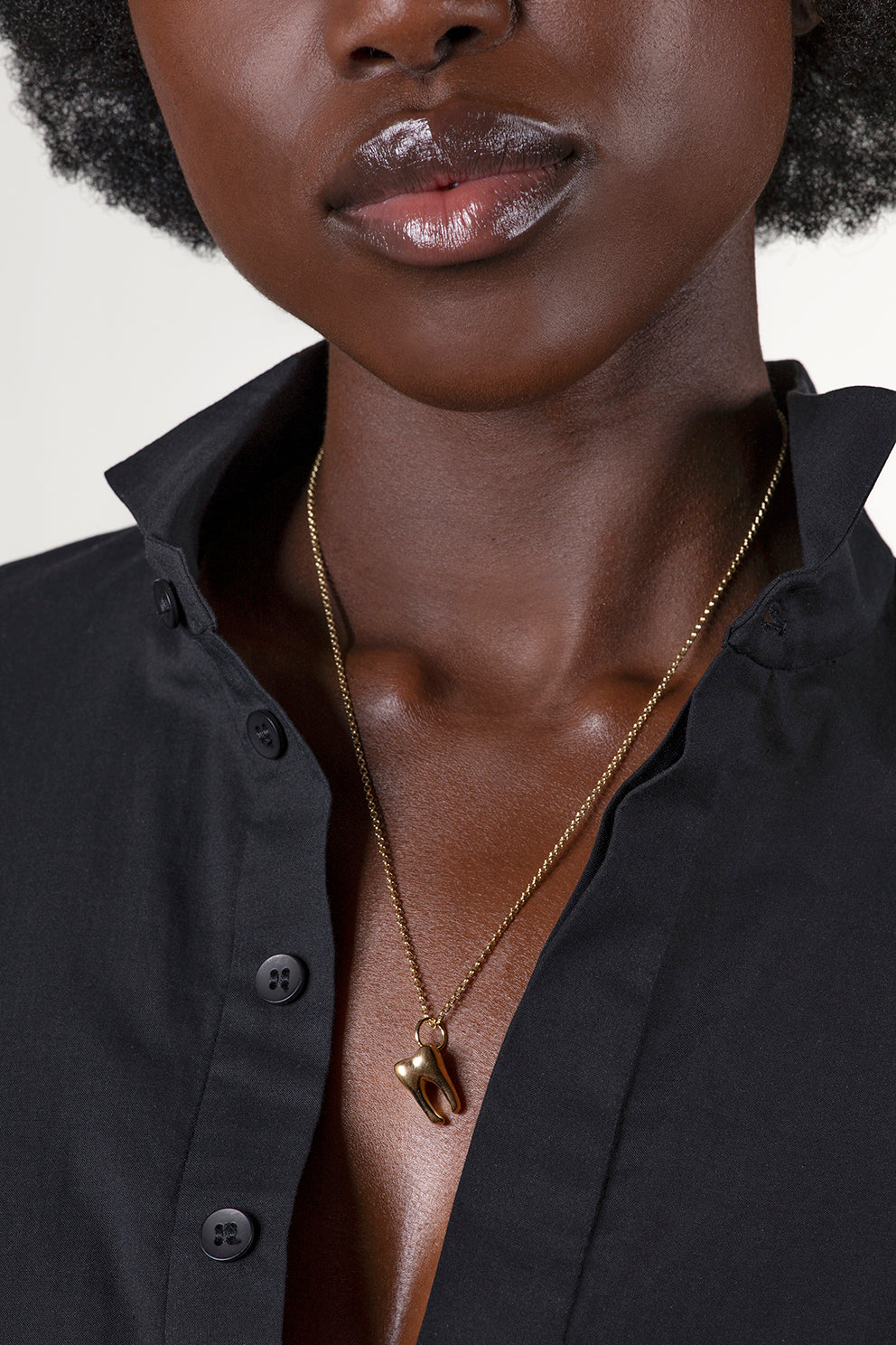 esther-perbandt-tooth-kette-gold-one-size-zahn-halskette image 3