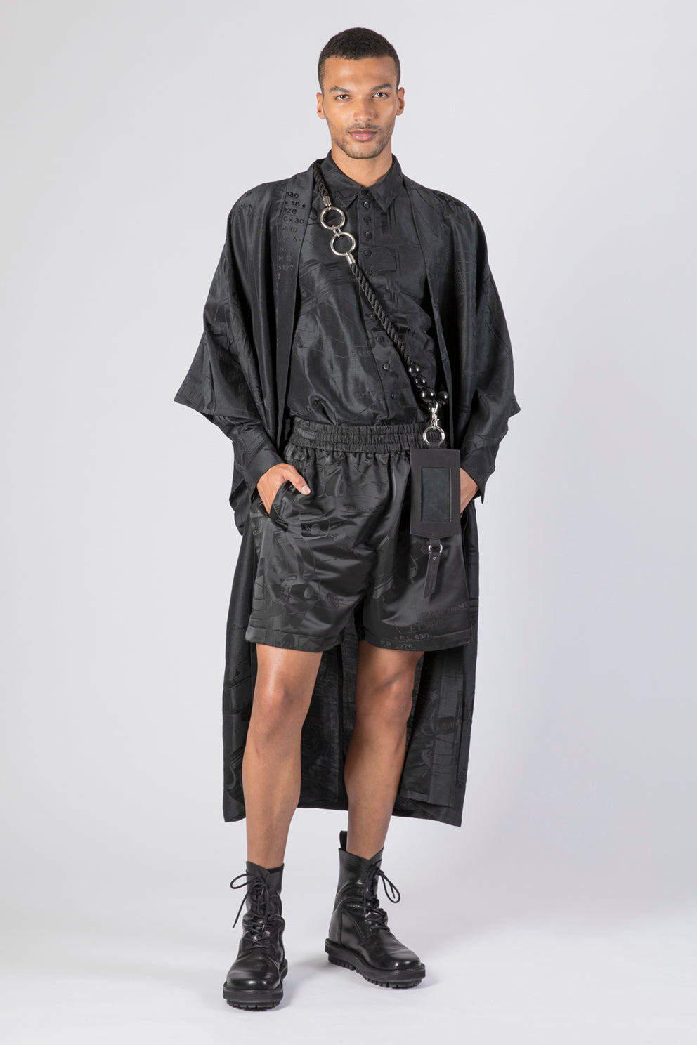 esther-perbandt-machine-long-kimono-herren-schwarz-leinen image 1