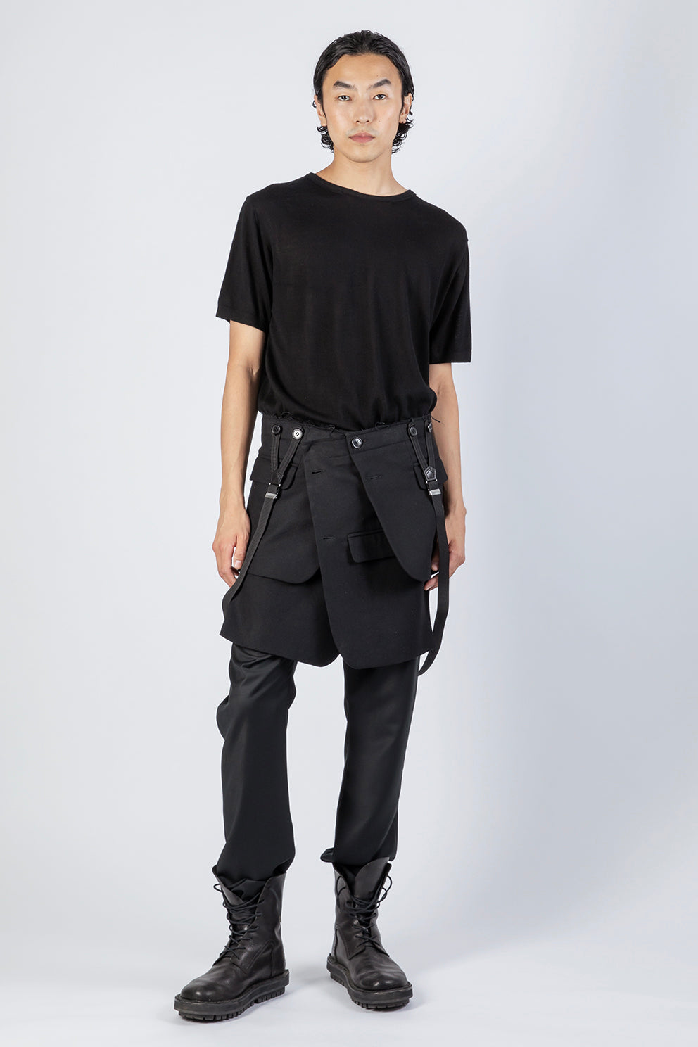 esther-perbandt-dinner-rock-herren-schwarz-wolle-asymmetrisch image 1