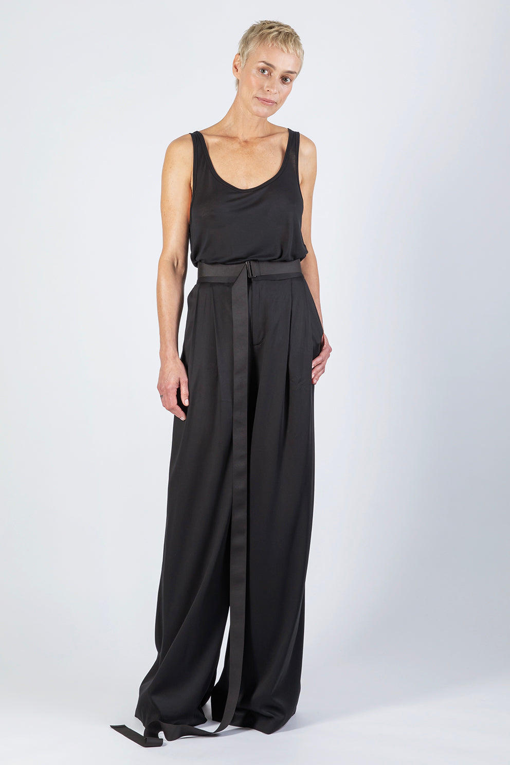 esther-perbandt-georgia-pants-damen-schwarz-viskose image 5
