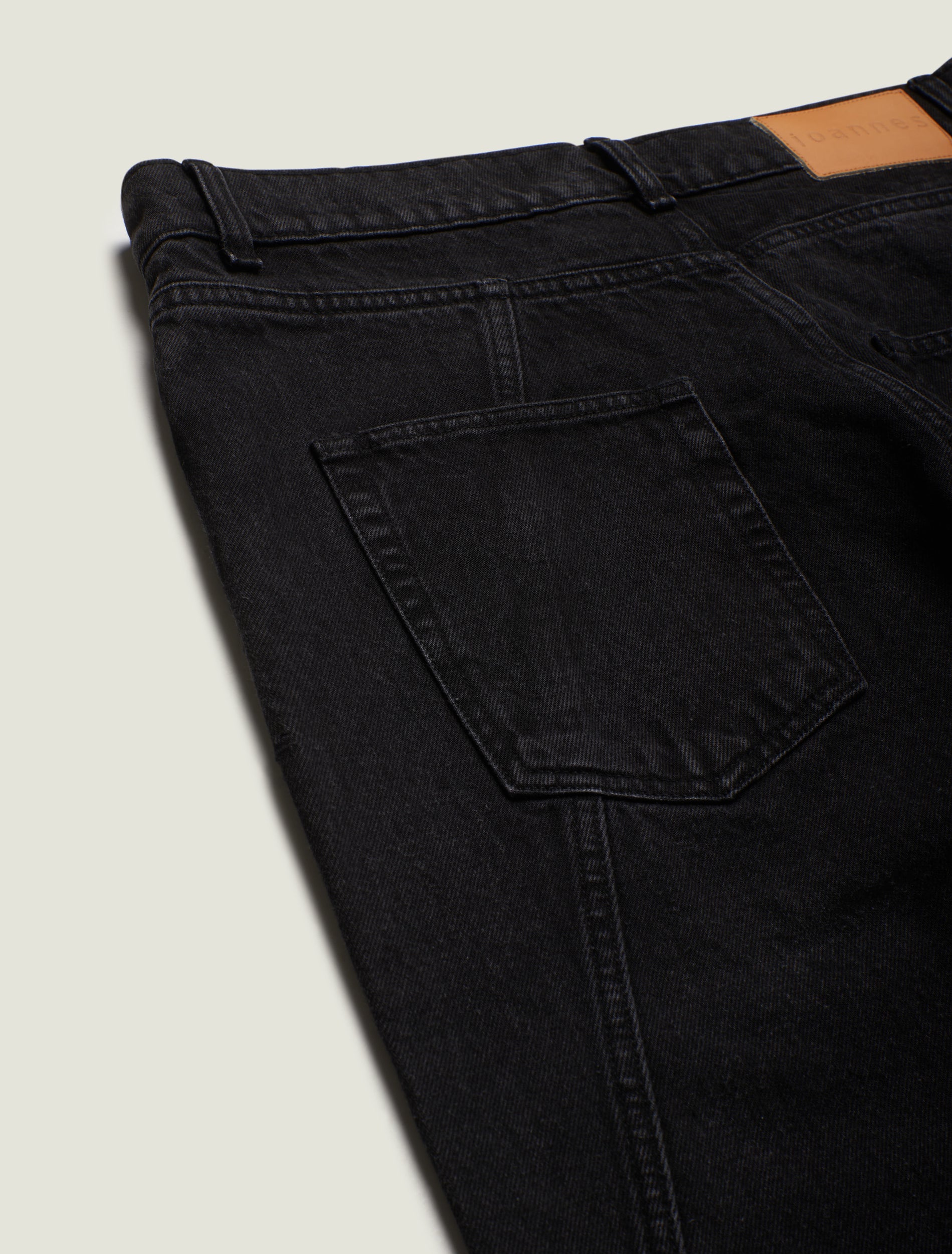 ioannes-regular-fit-jeans-herren-schwarz-light-wash image 3