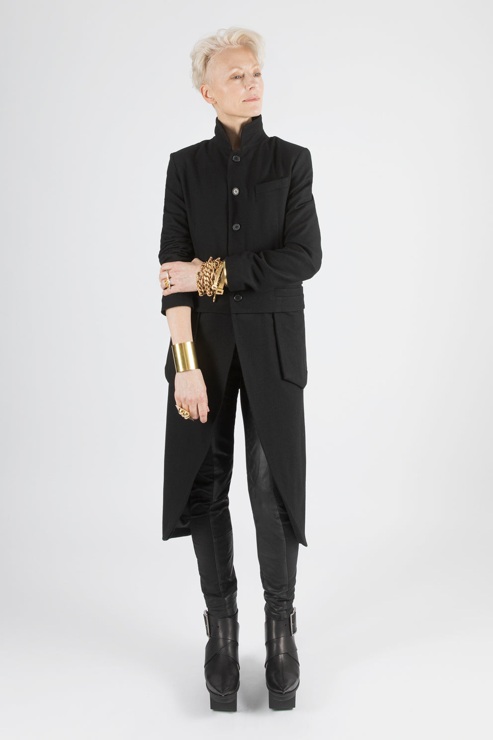 esther-perbandt-tailcoat-mantel-schwarz-wolle-damen image 6