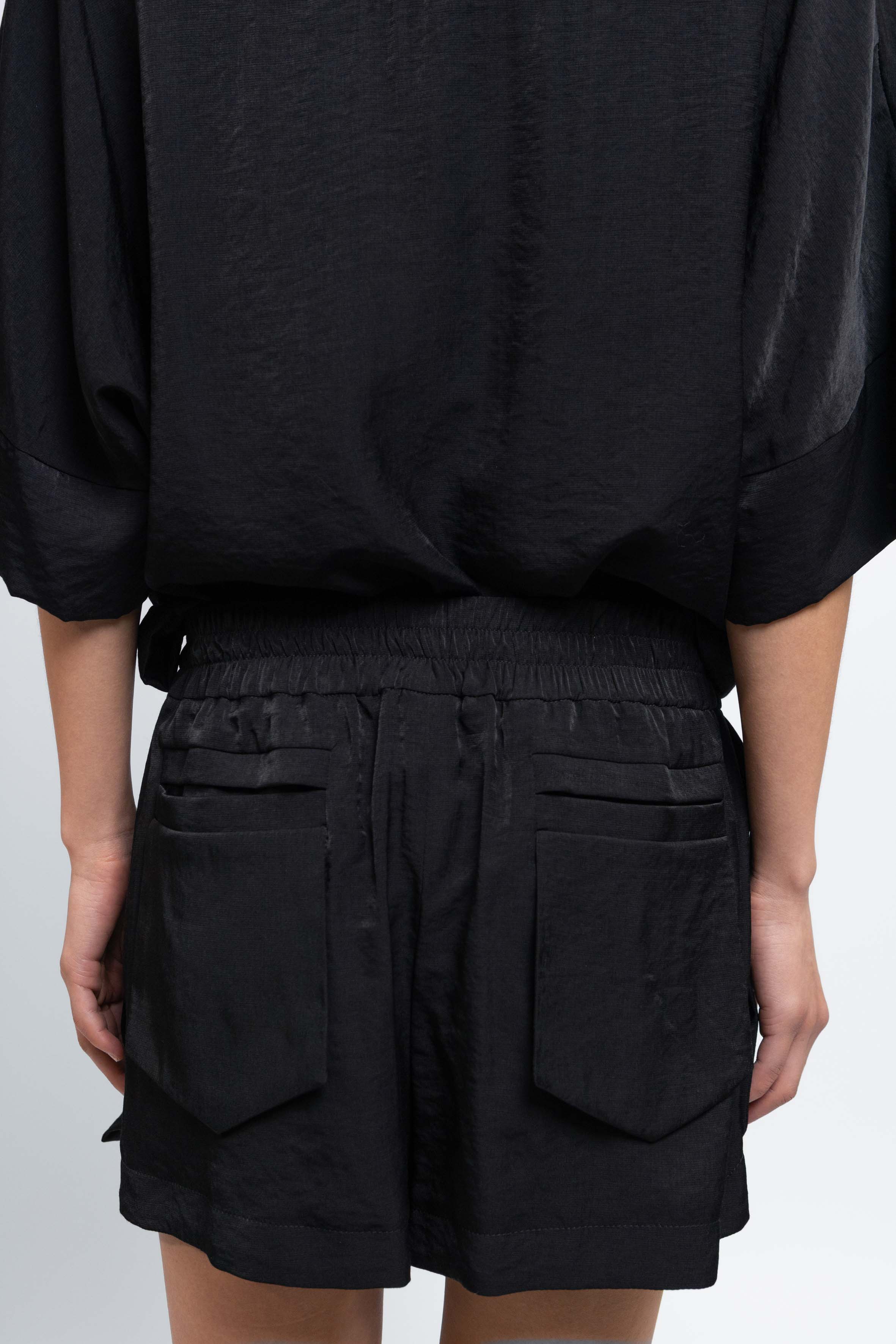 esther-perbandt-atelier-mini-shorts-schwarz-damen-viskose image 4