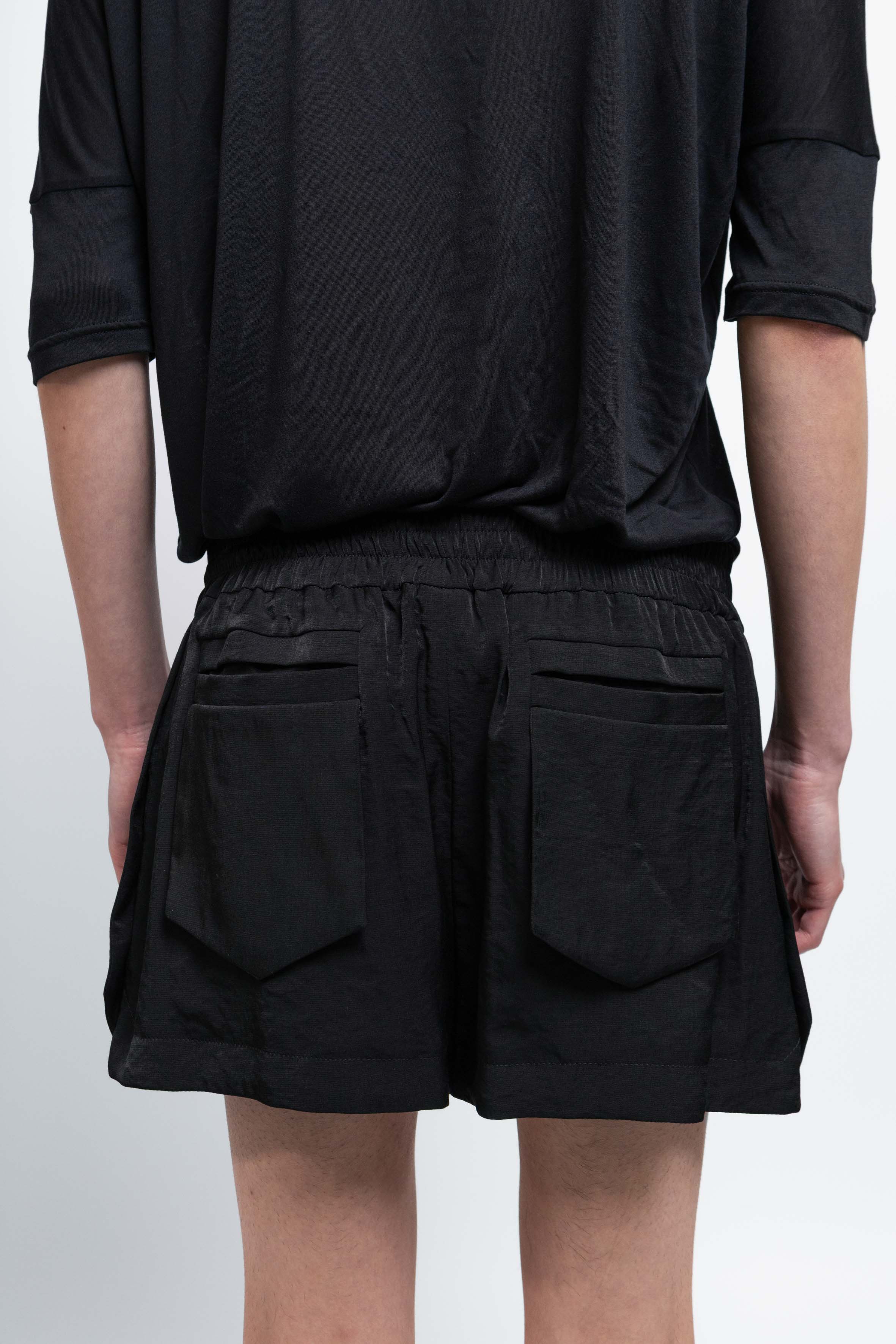 esther-perbandt-atelier-mini-shorts-herren-schwarz-gummibund image 4