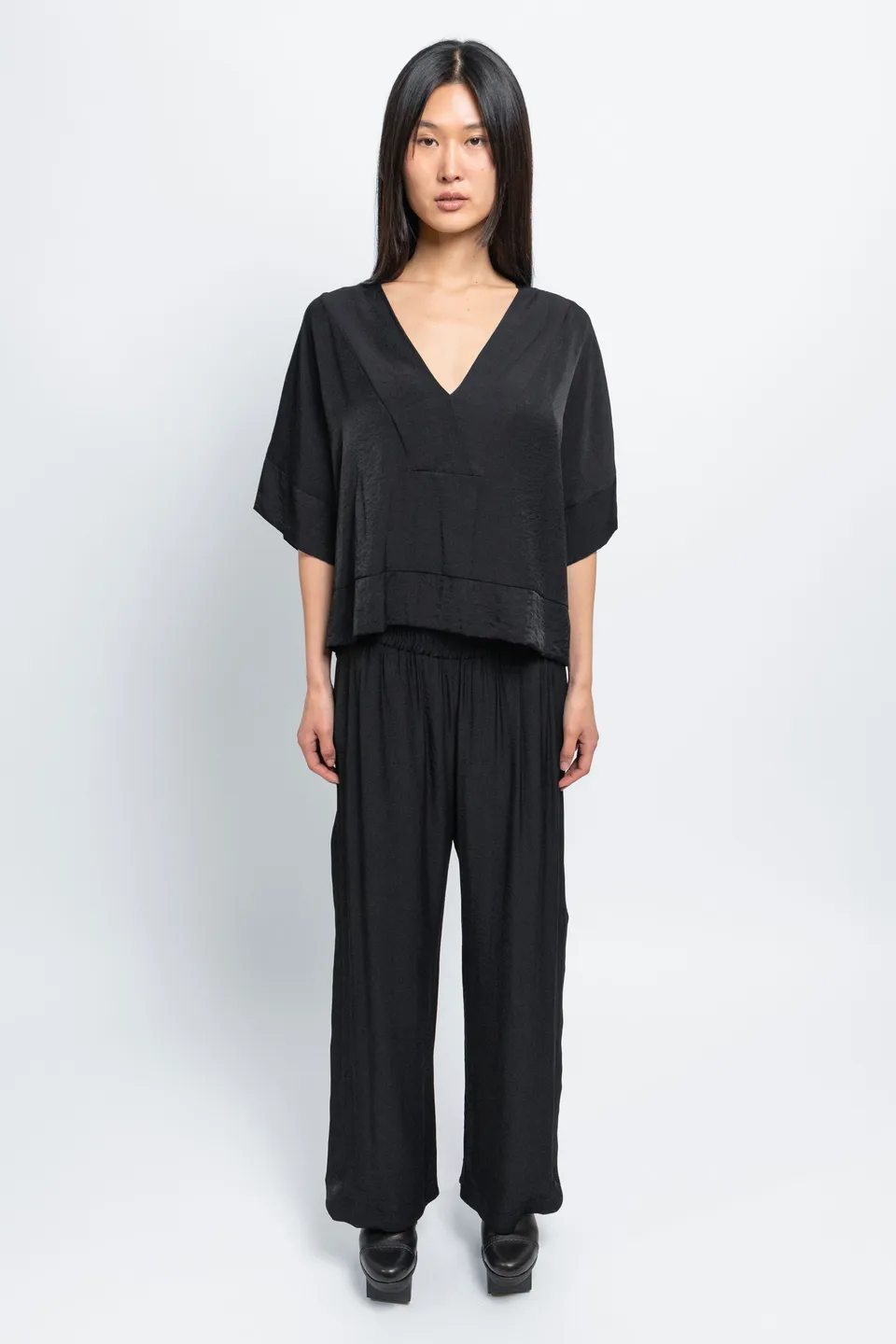 esther-perbandt-atelier-long-hose-damen-schwarz-weit-viskose image 1