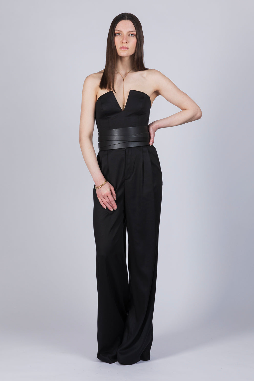 esther-perbandt-corsage-top-damen-schwarz-v-ausschnitt image 4