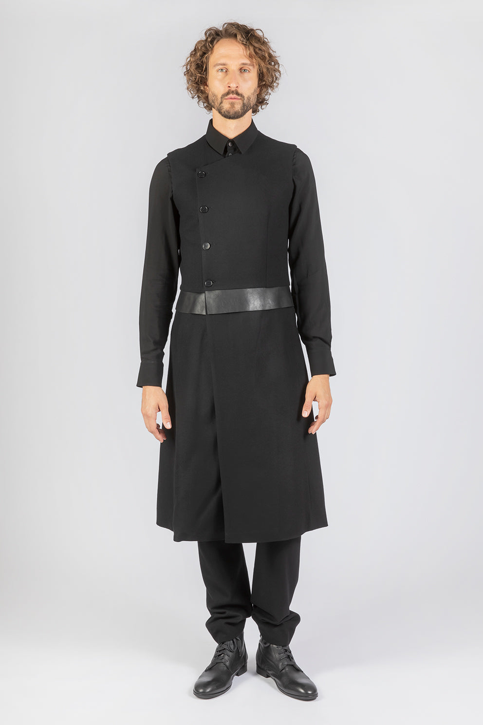 esther-perbandt-dart-long-weste-herren-schwarz-wolle image 5