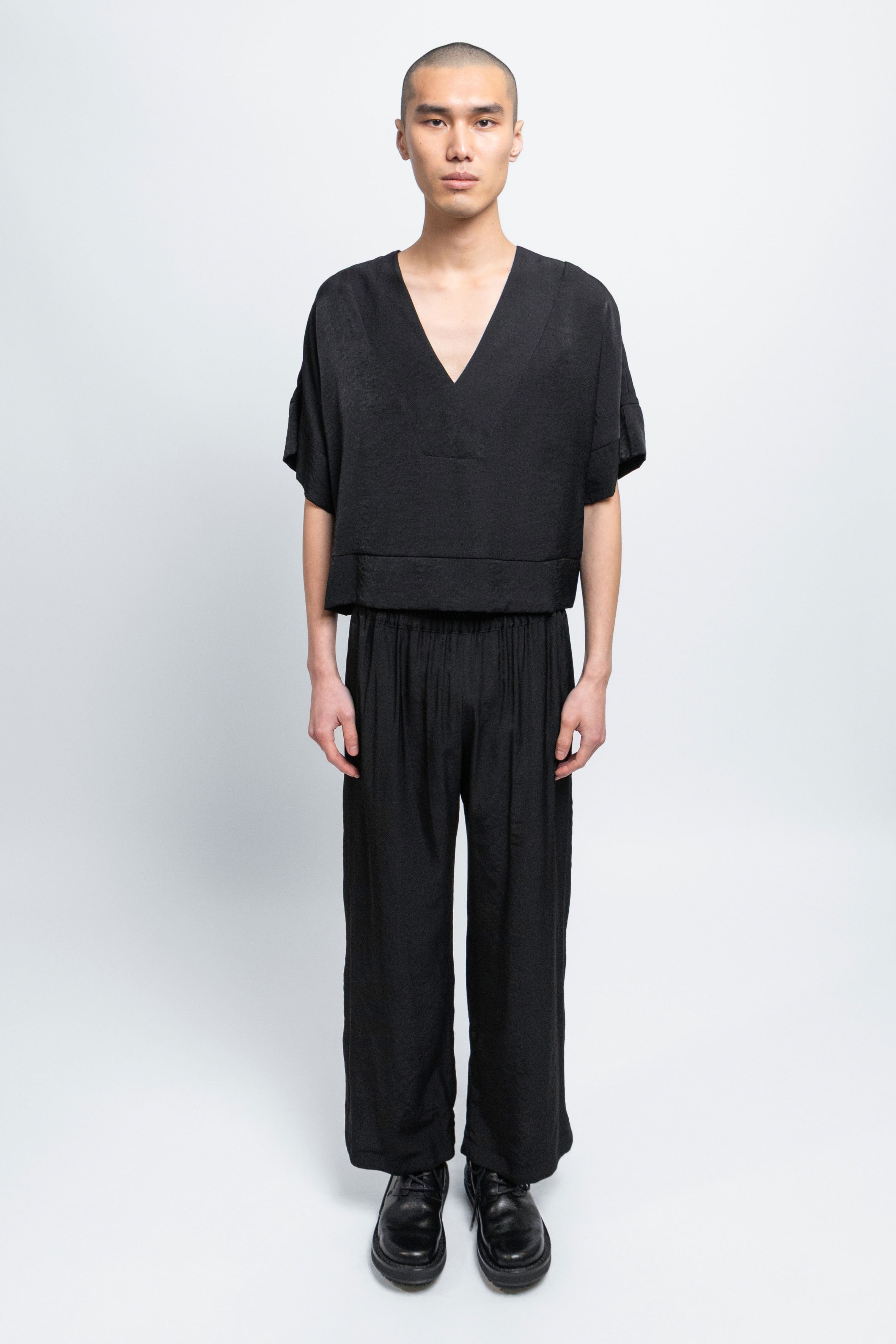 esther-perbandt-atelier-long-hose-schwarz-locker-herren image 1