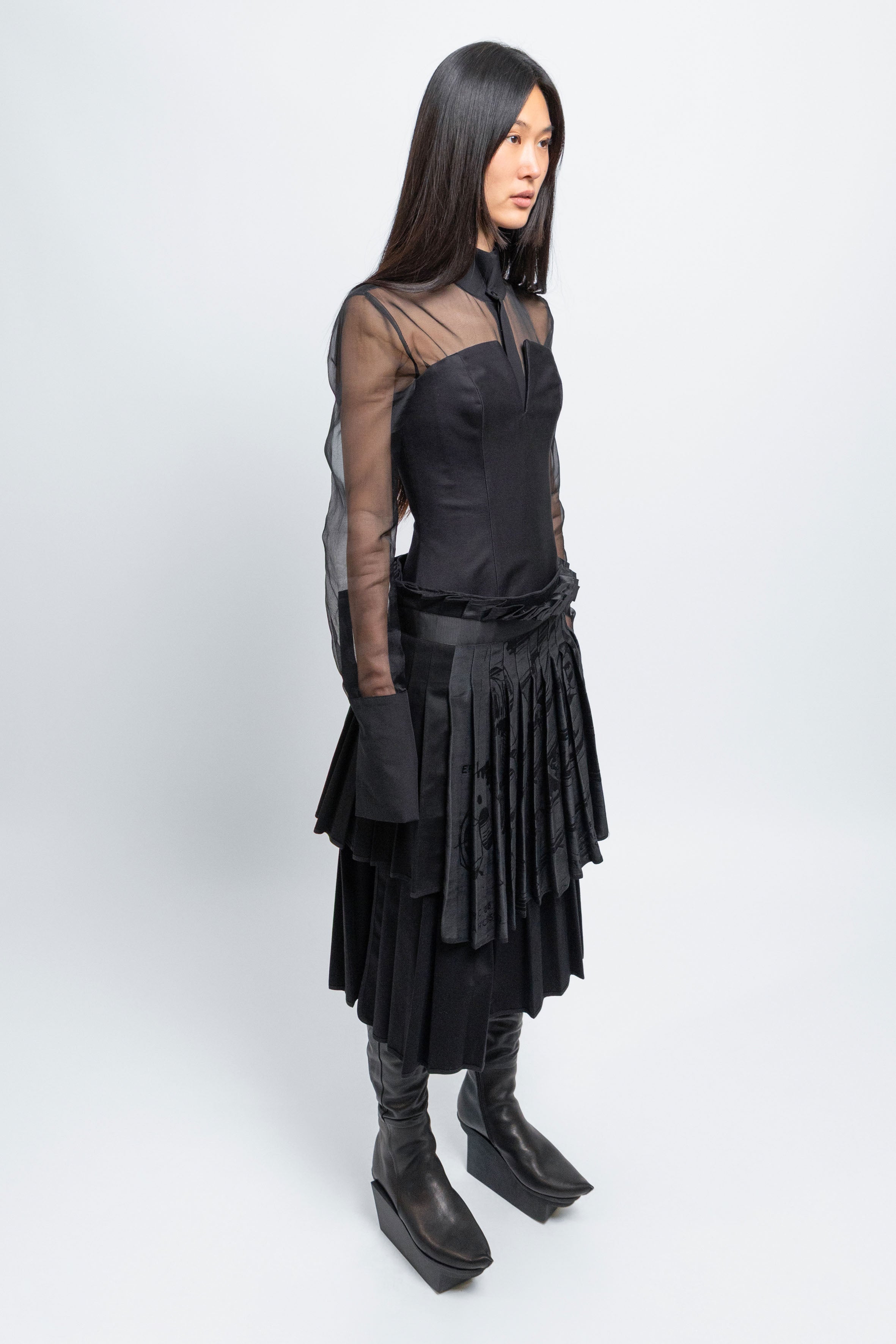 esther-perbandt-machine-rock-damen-schwarz-falten-jacquard image 7