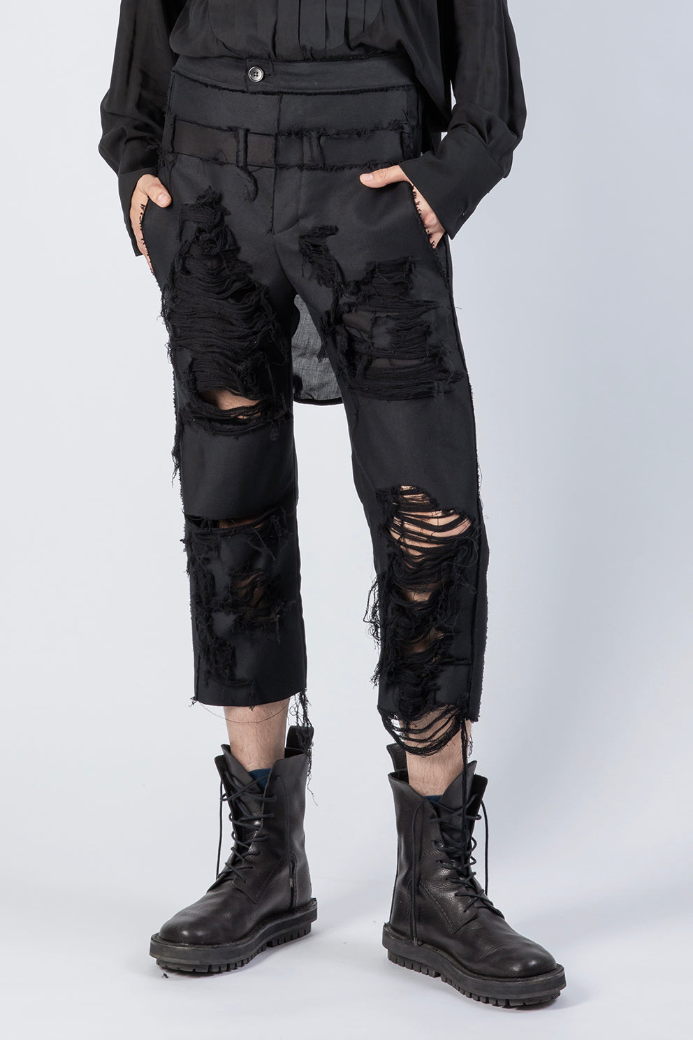 esther-perbandt-jaybo-ripped-jeans-herren-schwarz-baumwolle image 3