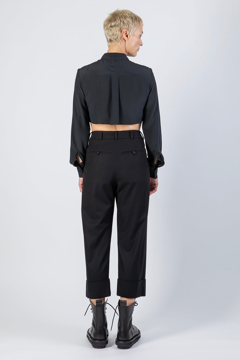 esther-perbandt-unfold-pants-damen-schwarz-wolle-weit image 3