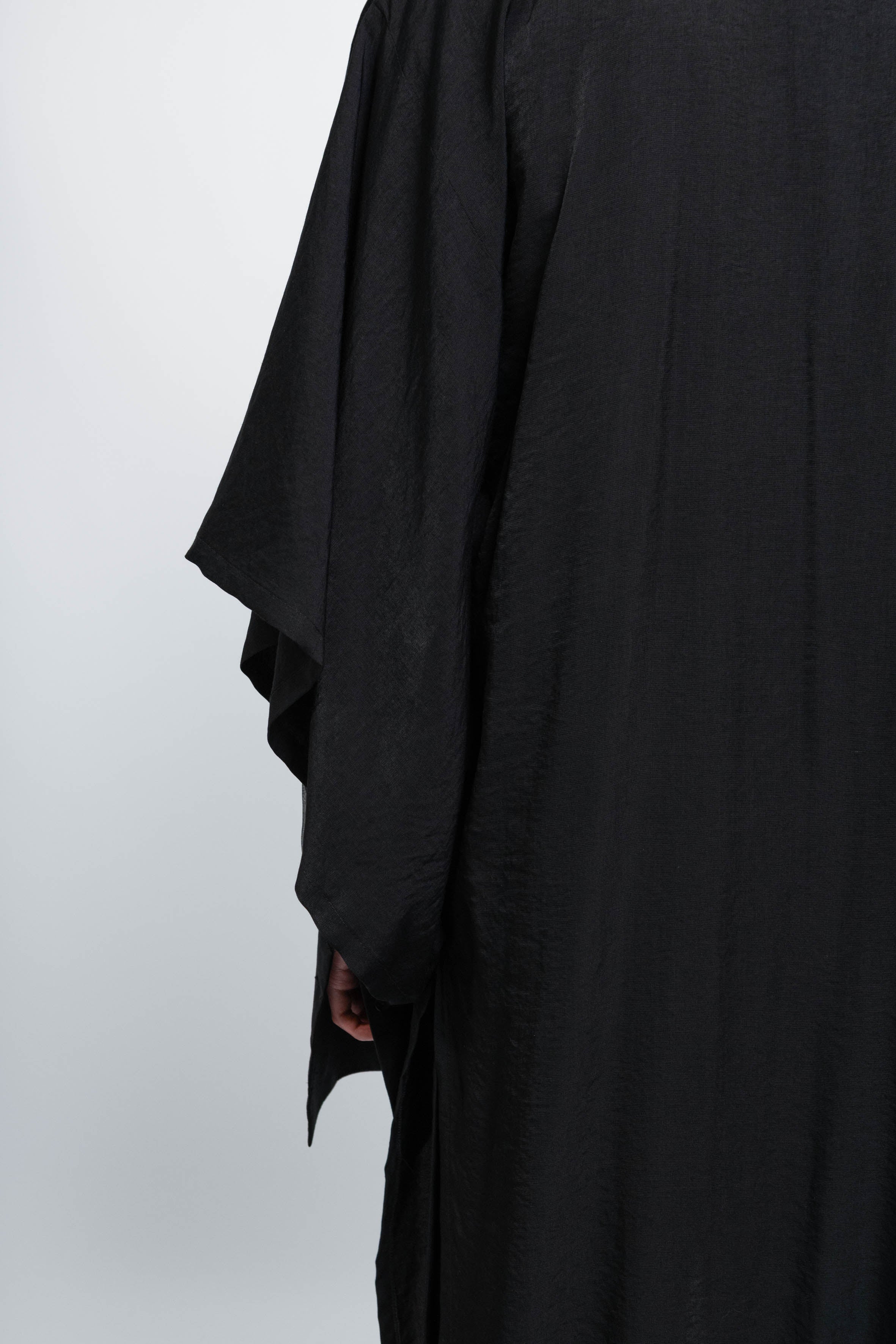 esther-perbandt-long-kimono-herren-schwarz-viskose image 7