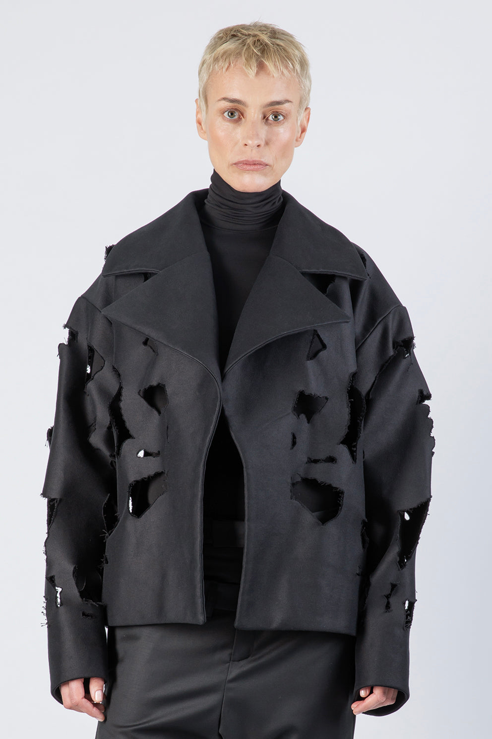 esther-perbandt-bird-cutout-jacke-damen-schwarz-baumwolle image 4
