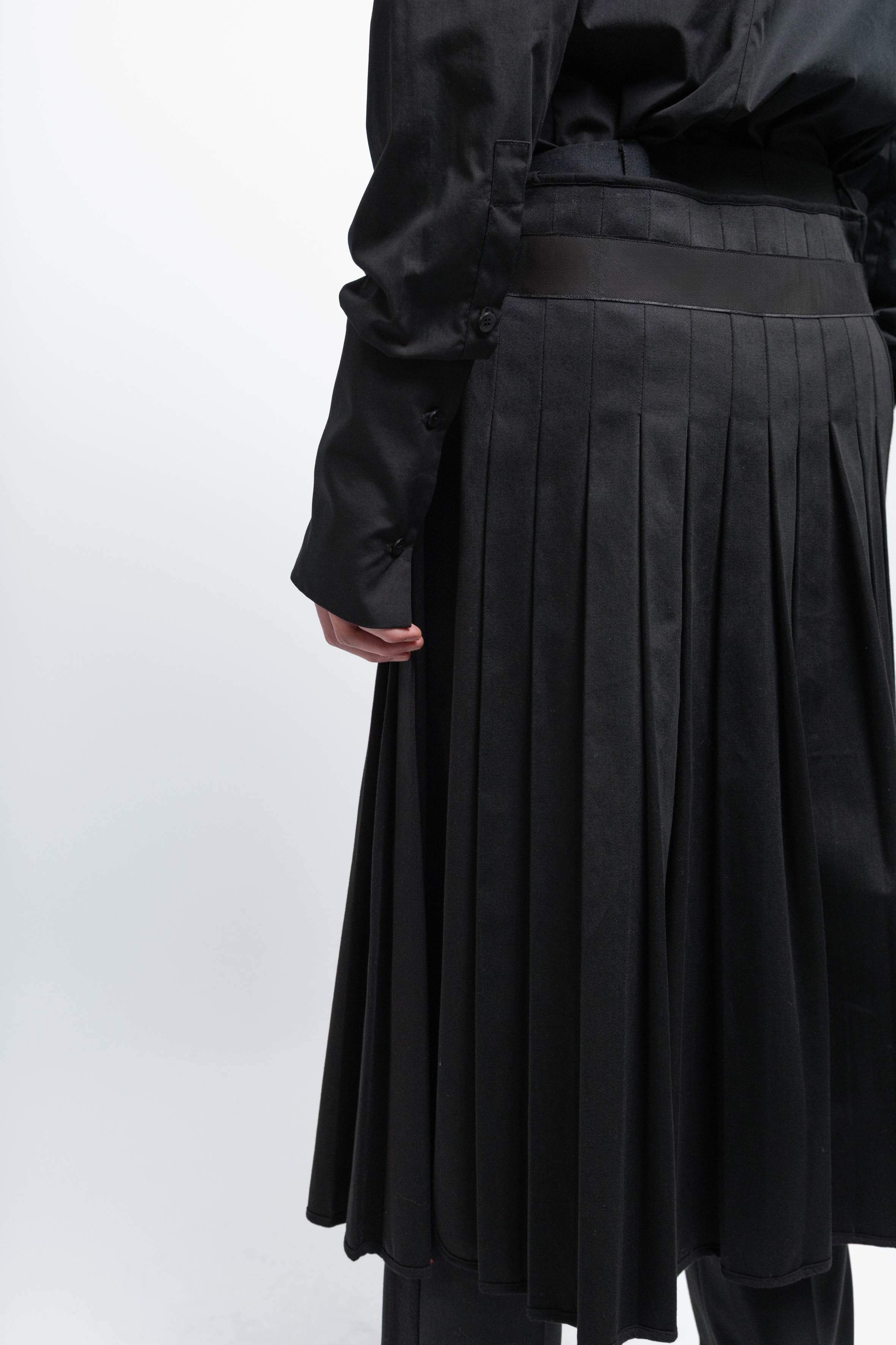 esther-perbandt-universe-sch-rze-herren-schwarz-baumwolle image 6