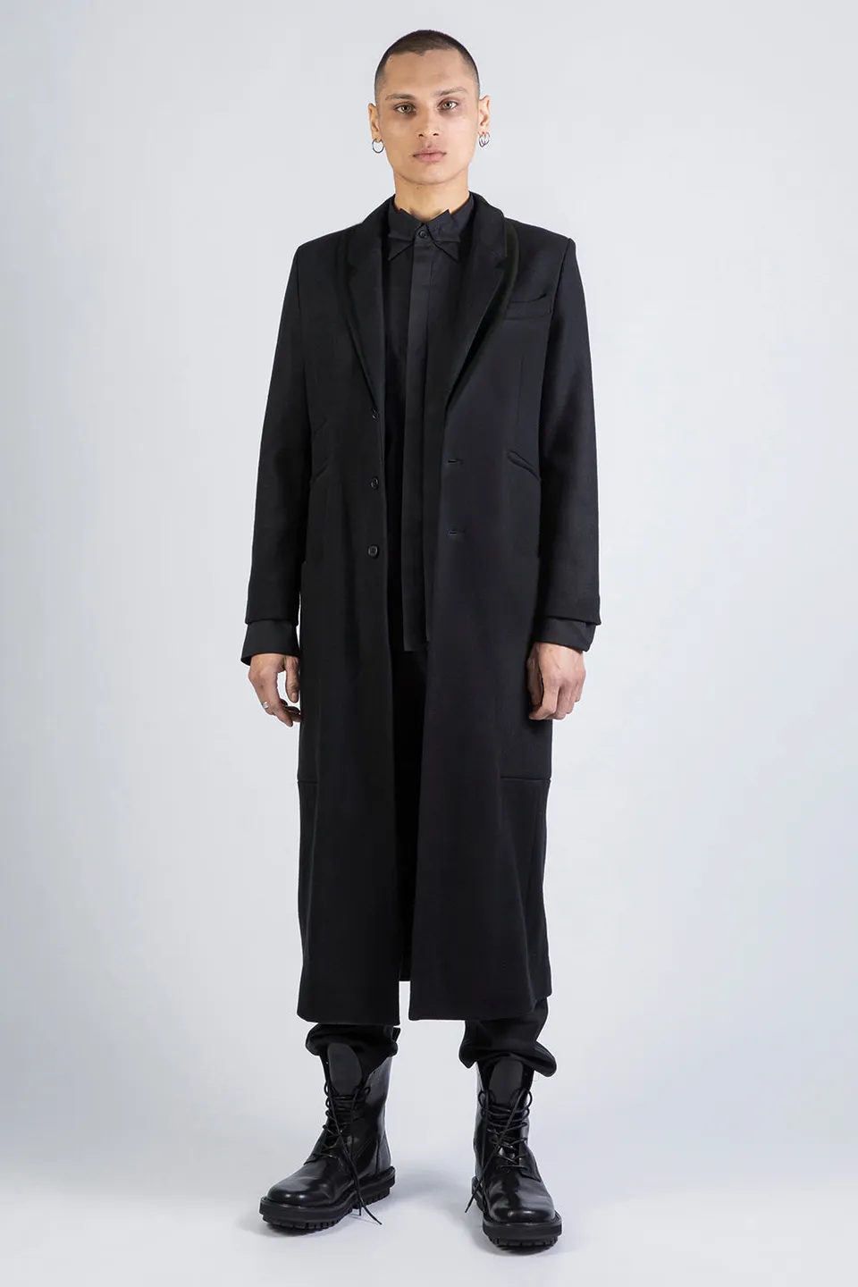 esther-perbandt-double-collar-mantel-herren-schwarz-wolle image 1