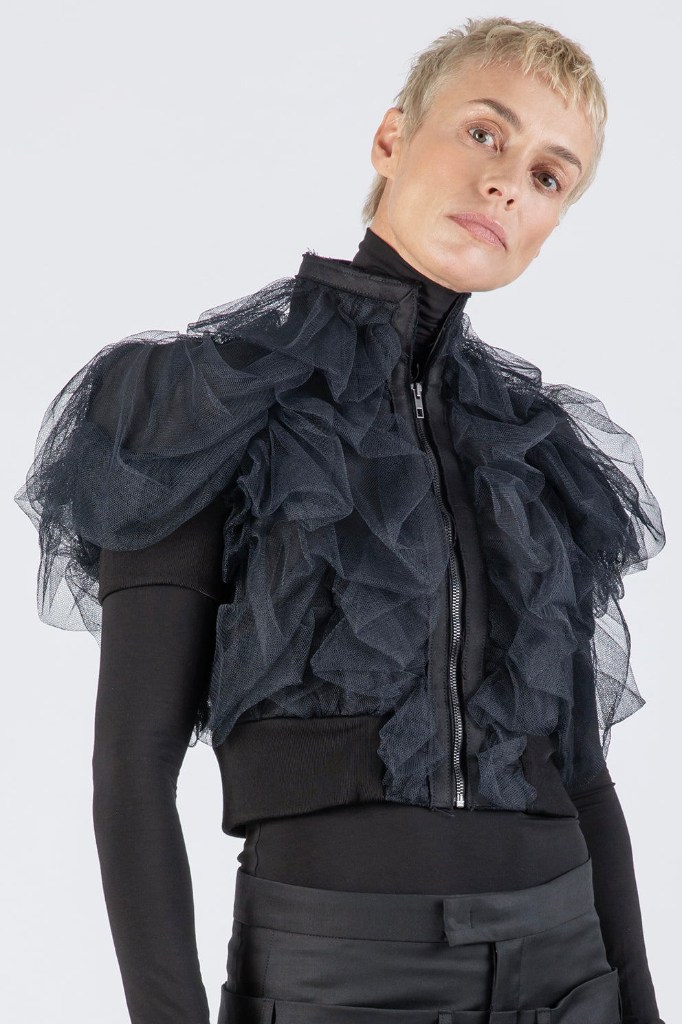 esther-perbandt-planet-e-minijacke-damen-schwarz-baumwolle image 3