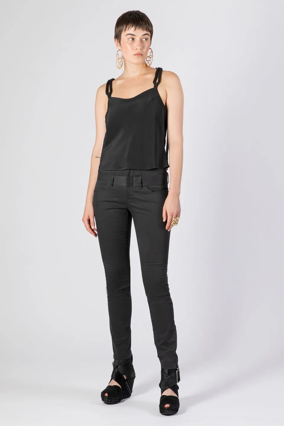 esther-perbandt-rope-top-damen-schwarz-seide-offener-r-cken image 1