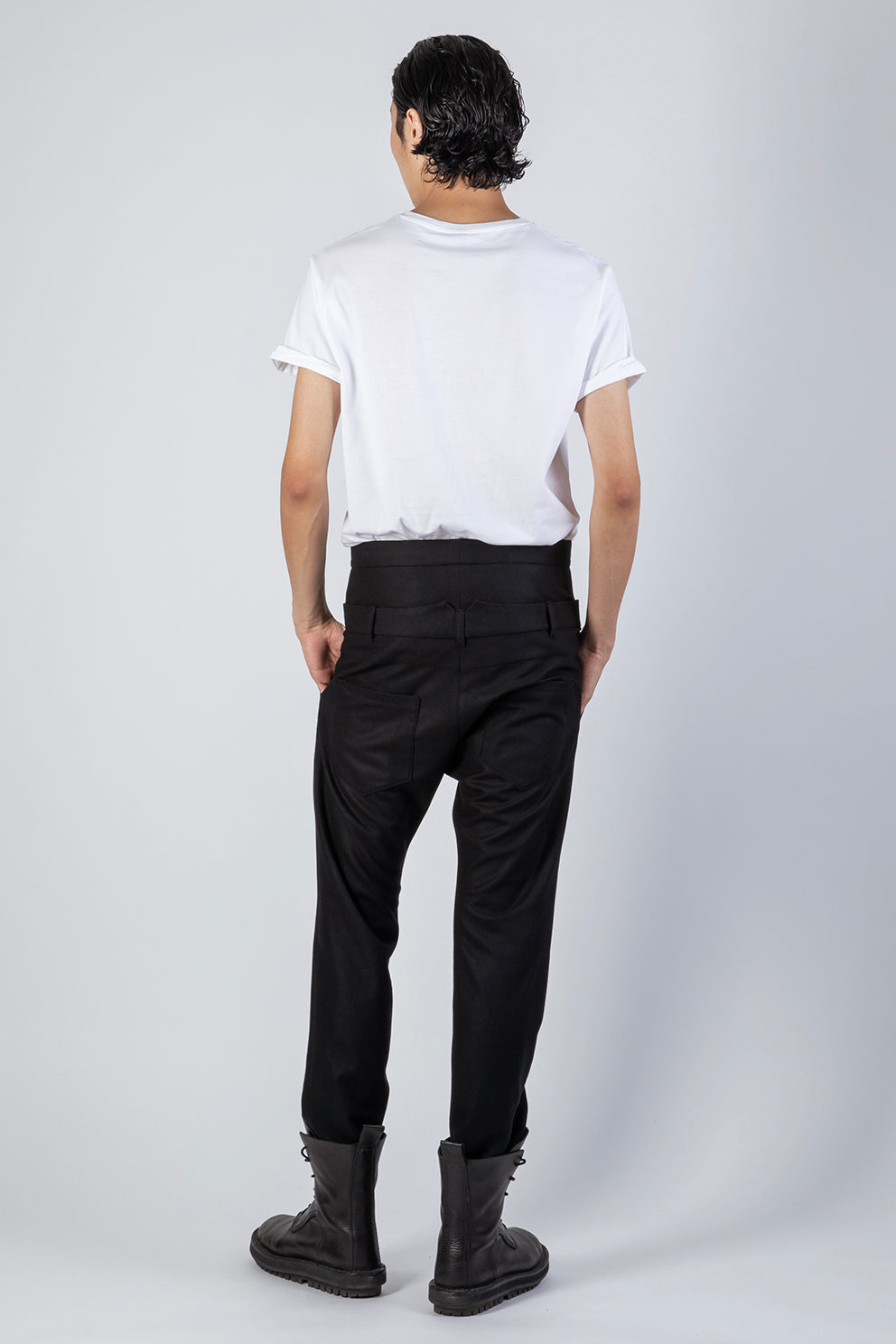 esther-perbandt-basic-white-t-shirt-weiss-bio-baumwolle image 5