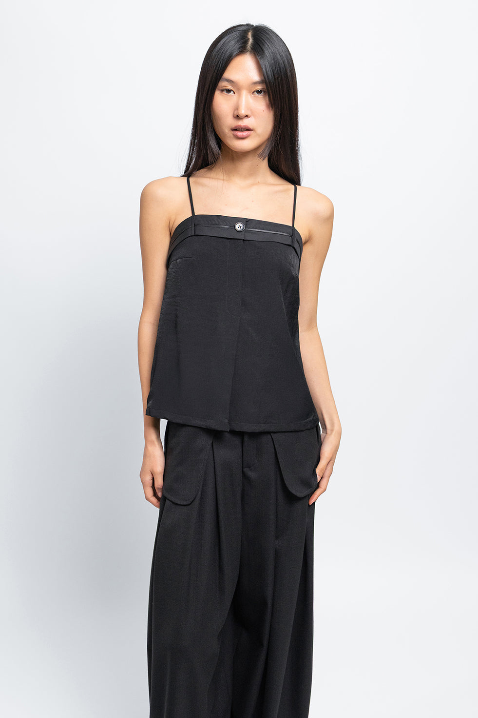 esther-perbandt-waistband-top-schwarz-viskose-spaghetti image 1