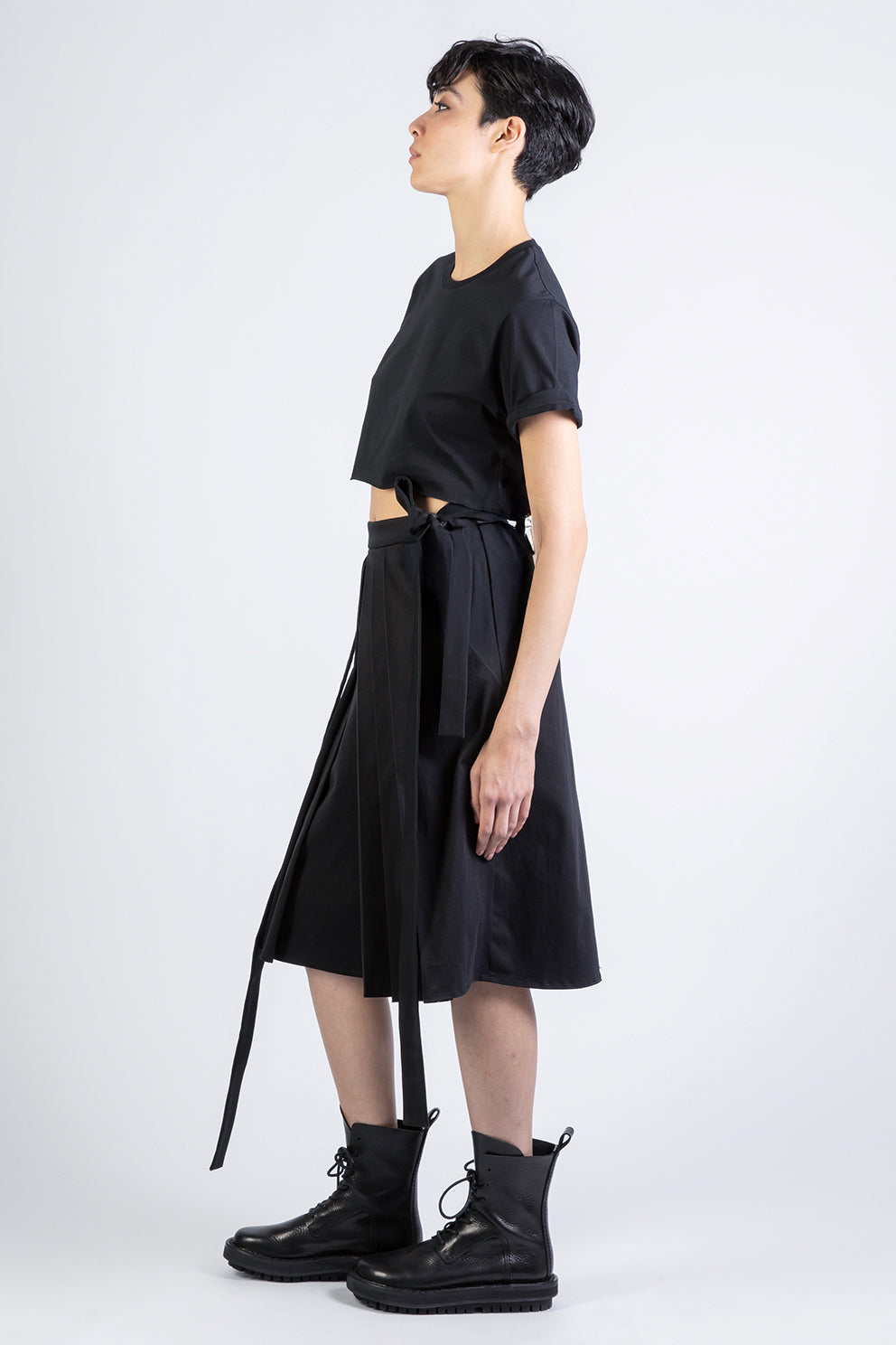 esther-perbandt-martial-art-hose-schwarz-weit-bindebund image 4