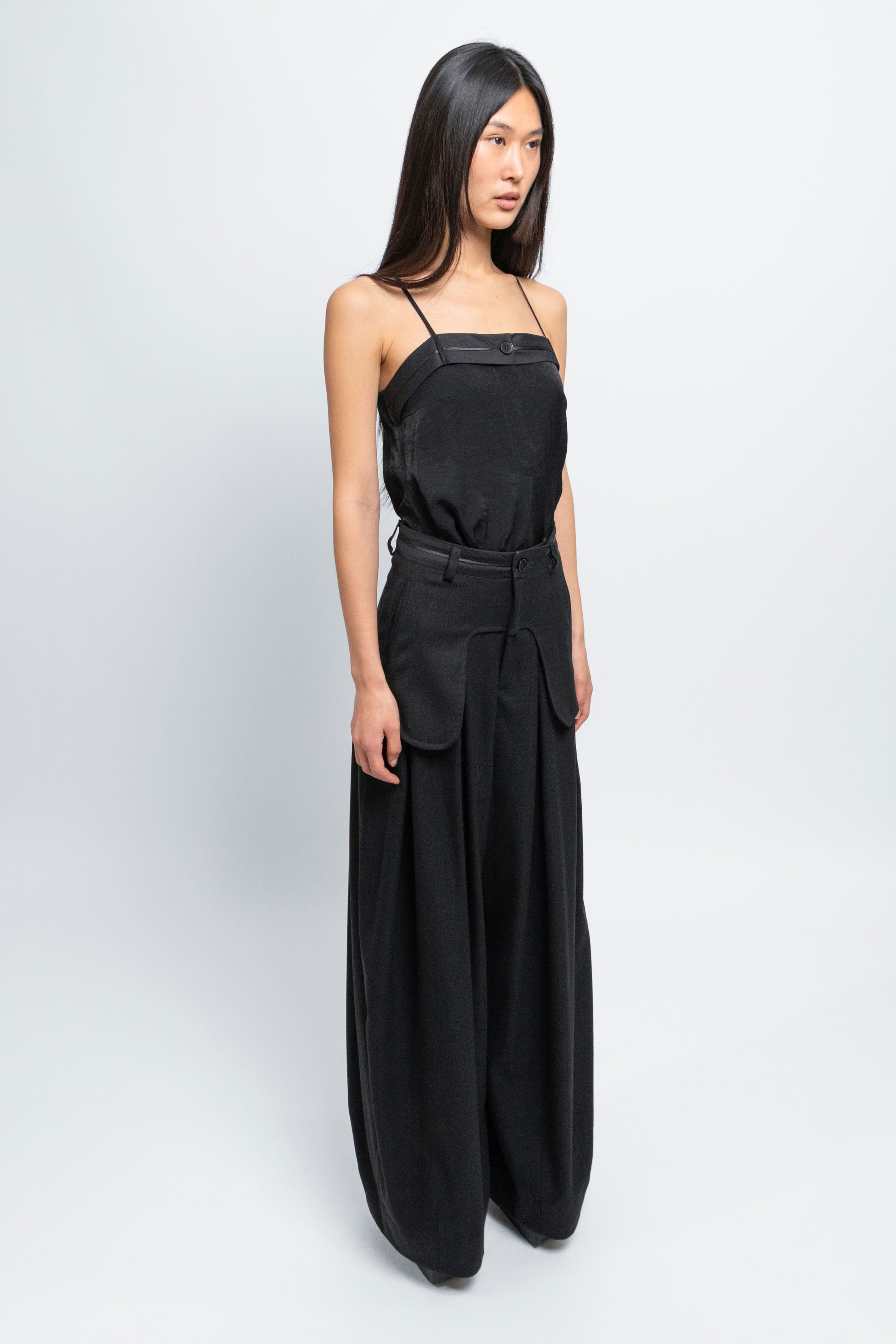 esther-perbandt-waistband-top-schwarz-viskose-spaghetti image 6