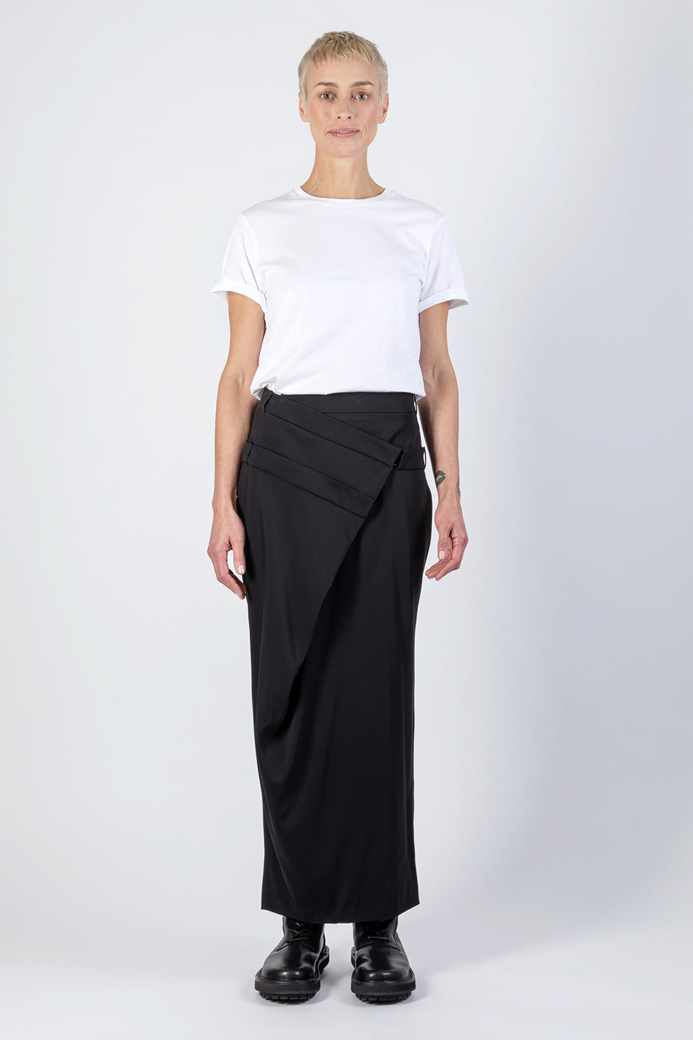 esther-perbandt-basic-white-t-shirt-wei-bio-baumwolle image 3