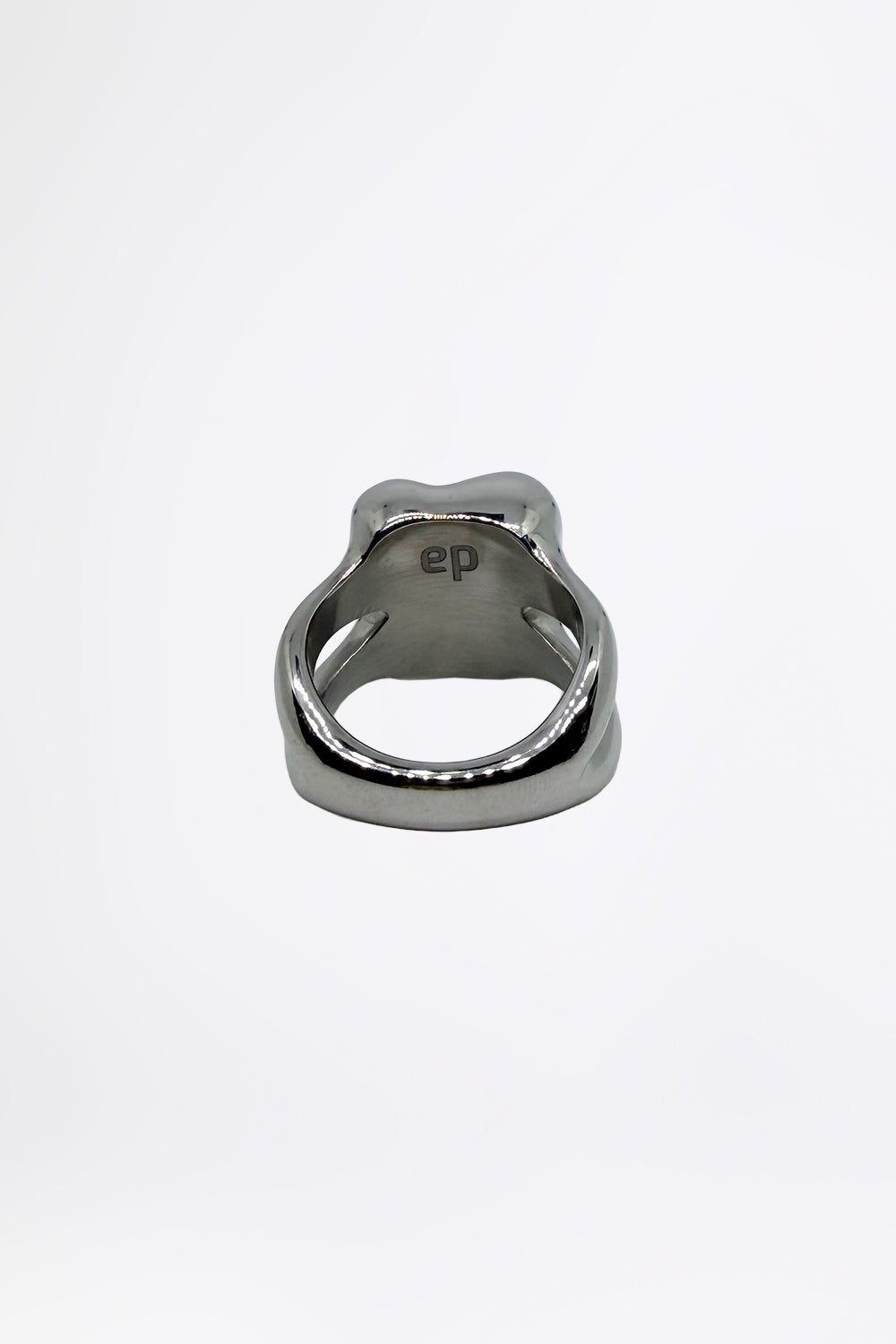esther-perbandt-single-tooth-ring-silber-edelstahl image 5