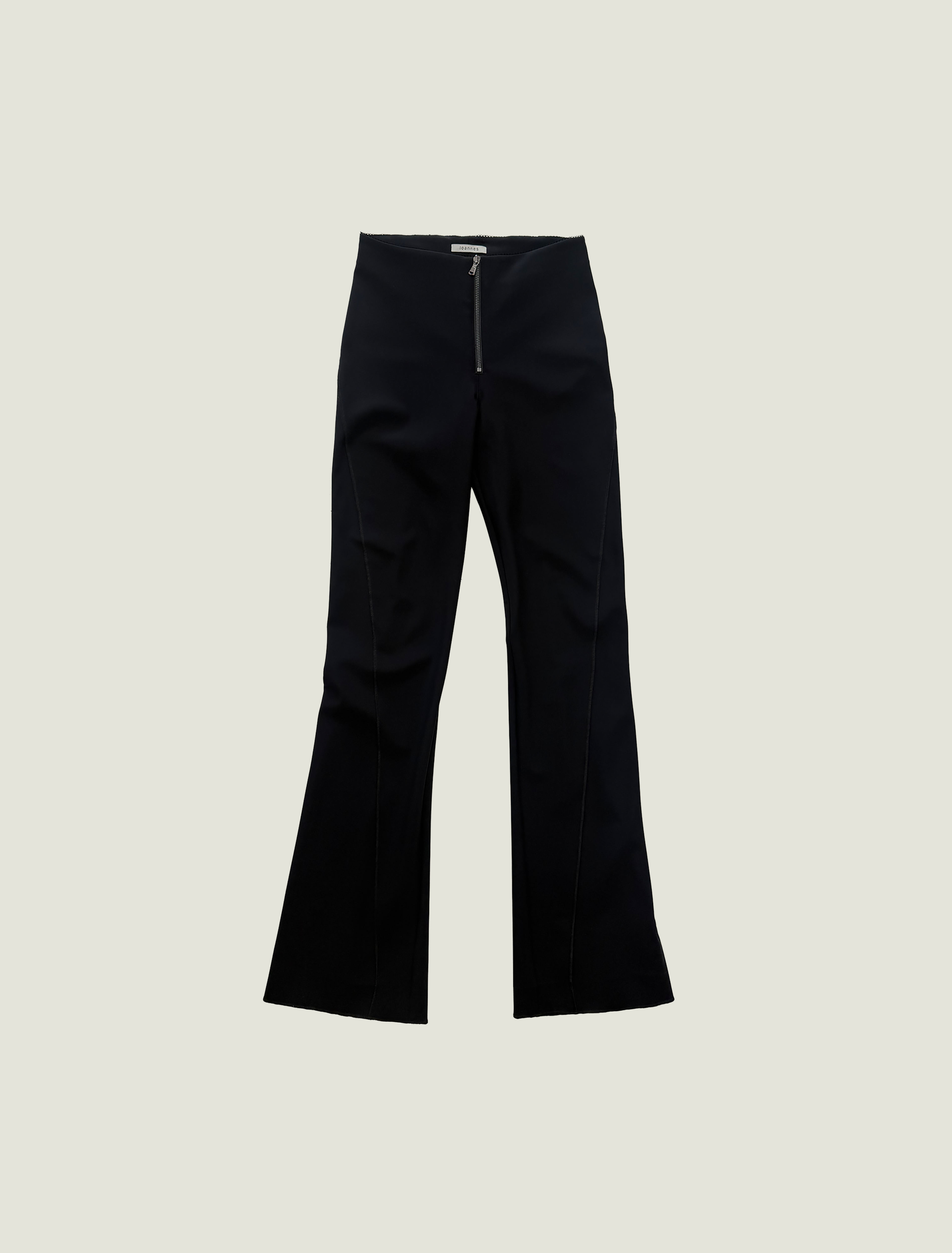 ioannes-elevated-trousers-damenhose-scuba-ausgestellt image 1