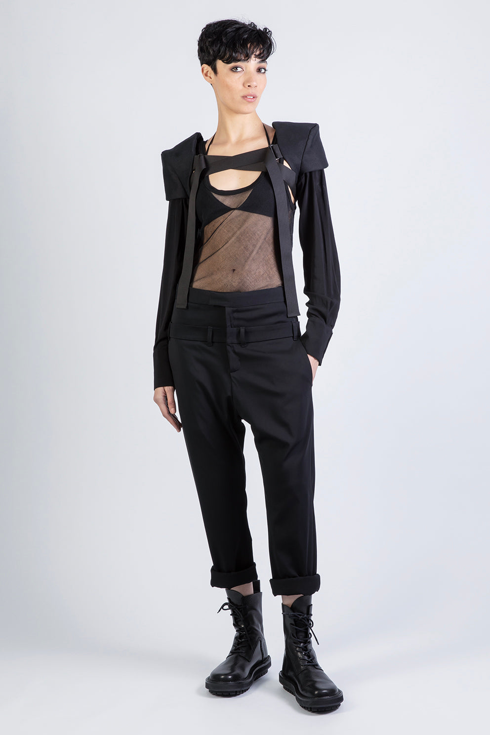 esther-perbandt-concrete-one-sleeve-rmel-schwarz image 4