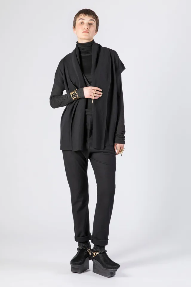 esther-perbandt-earthlight-cardigan-schwarz-merino-rmellos image 1