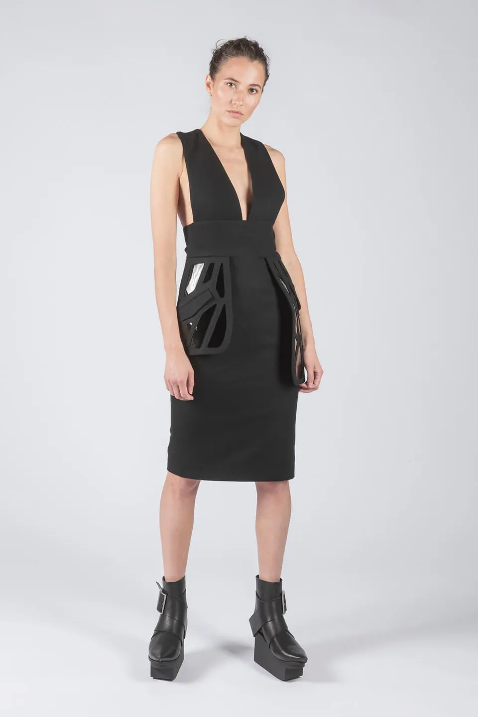 esther-perbandt-mosquito-kleid-schwarz-wolle-enges-minikleid image 1